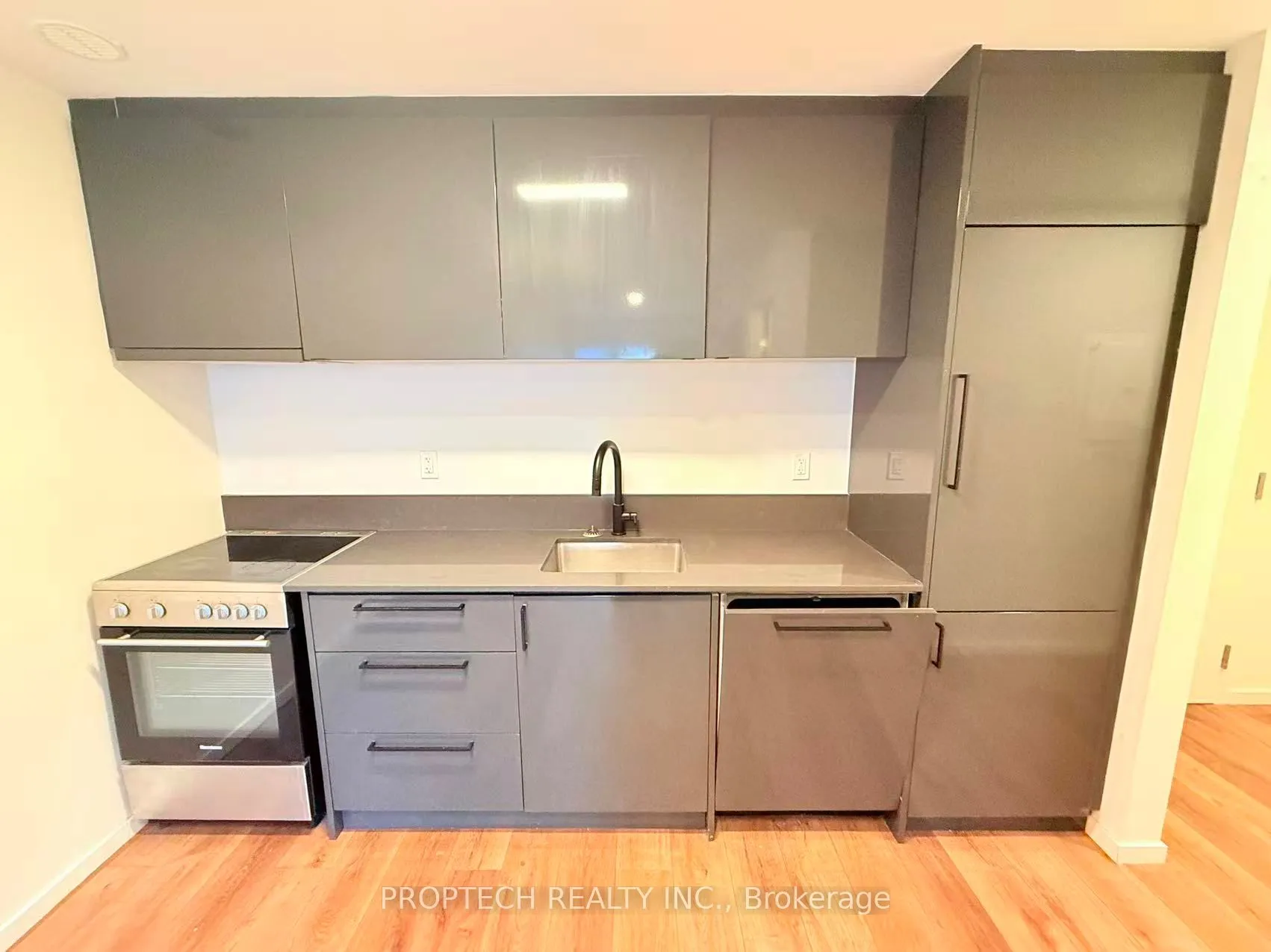 Multiplex For Lease | E12983746