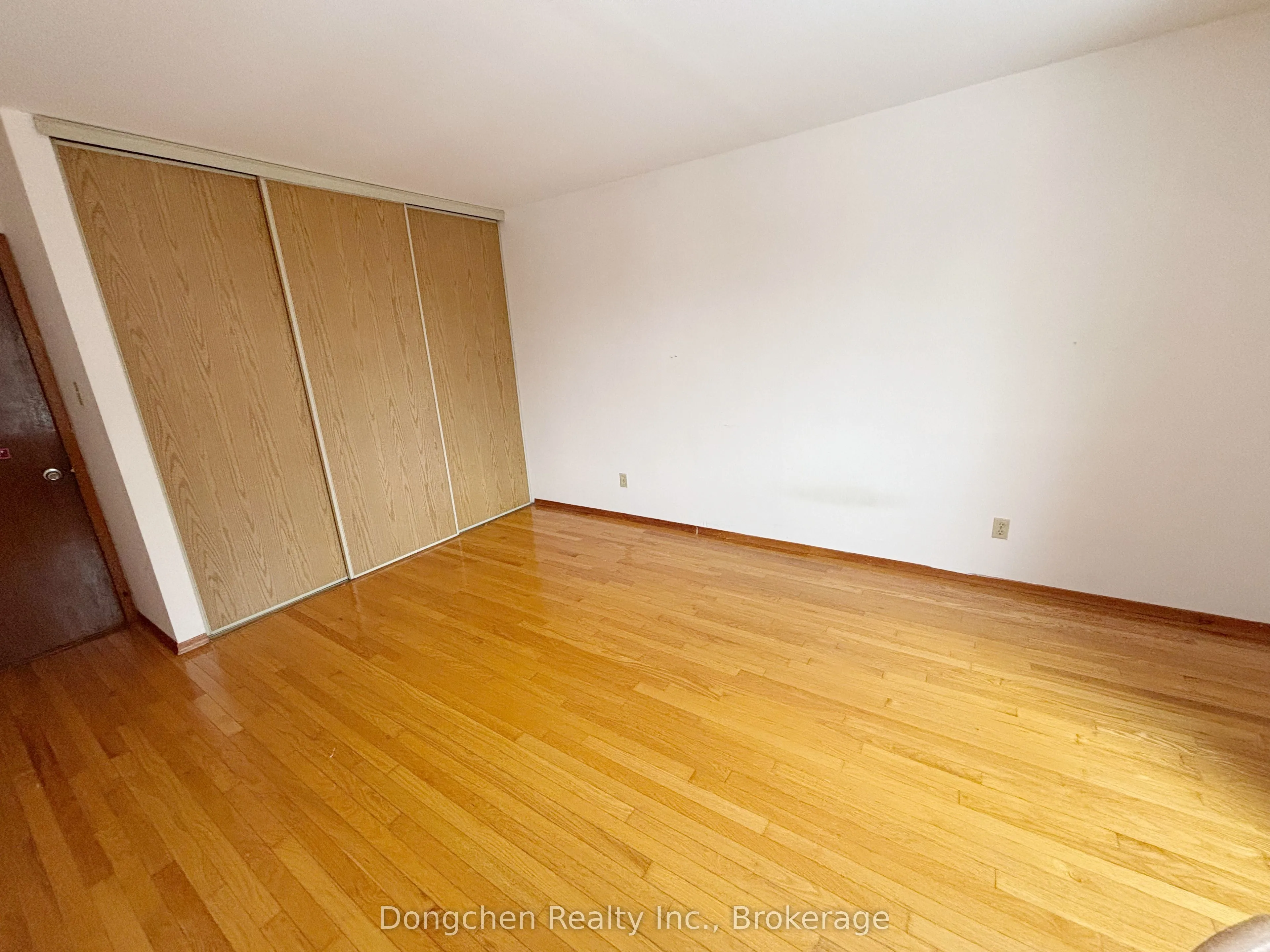 Detached Home For Lease | E12994714