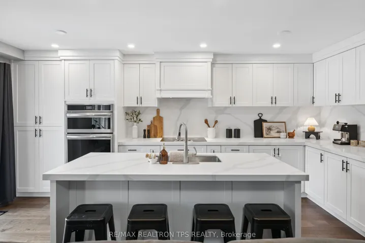 Stunning Remodelled Kitchen