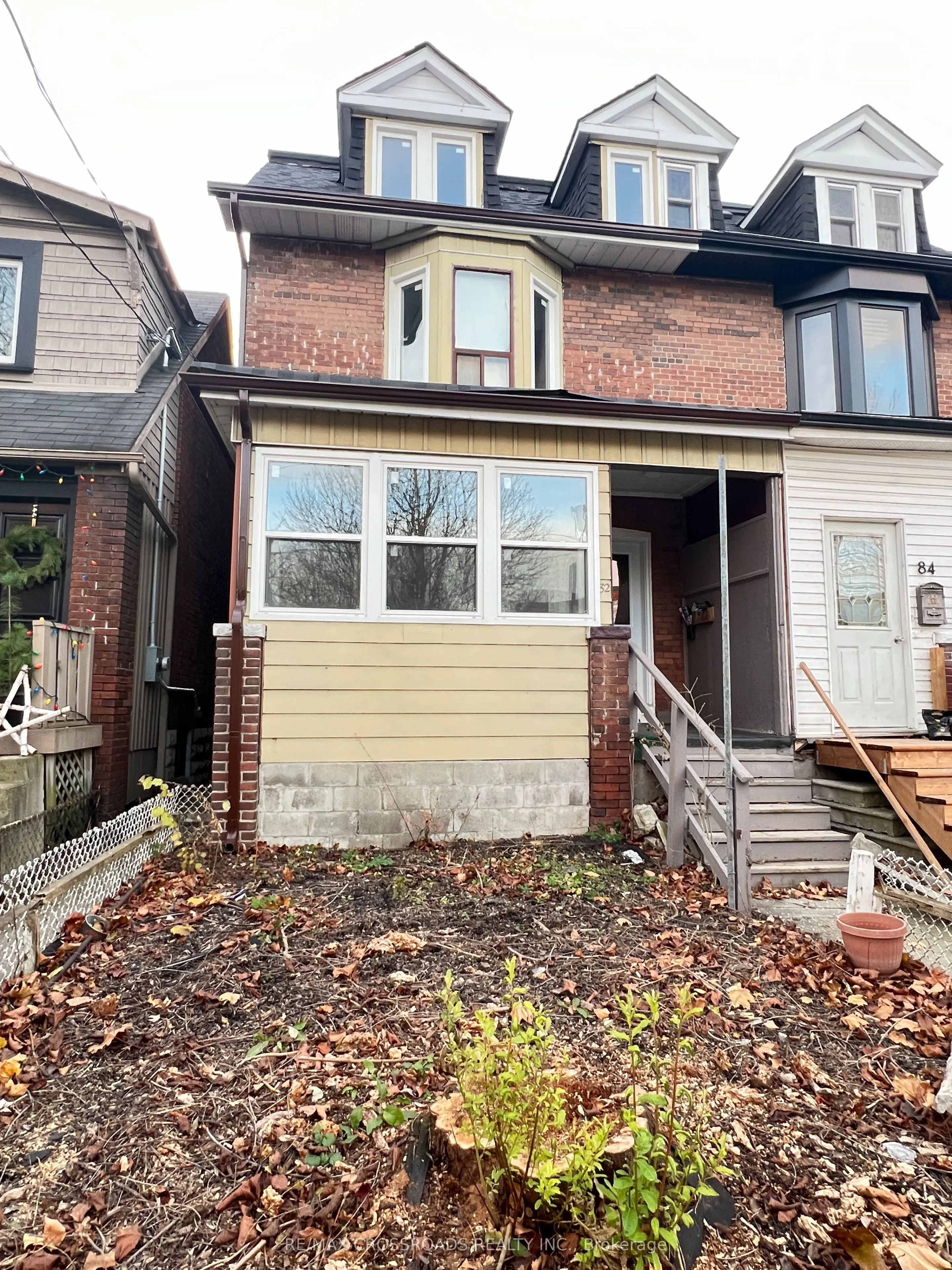 Semi-Detached Home For Lease | E12997418
