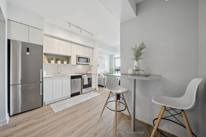 630  Greenwood  Avenue, Toronto E01, ON M4J 0A8