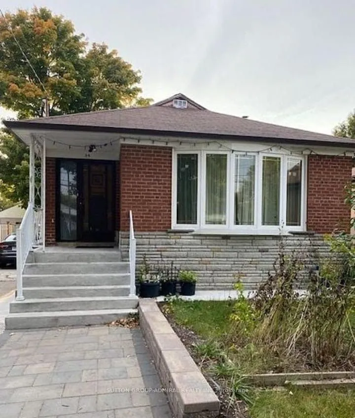 Detached Home For Lease | E13006660