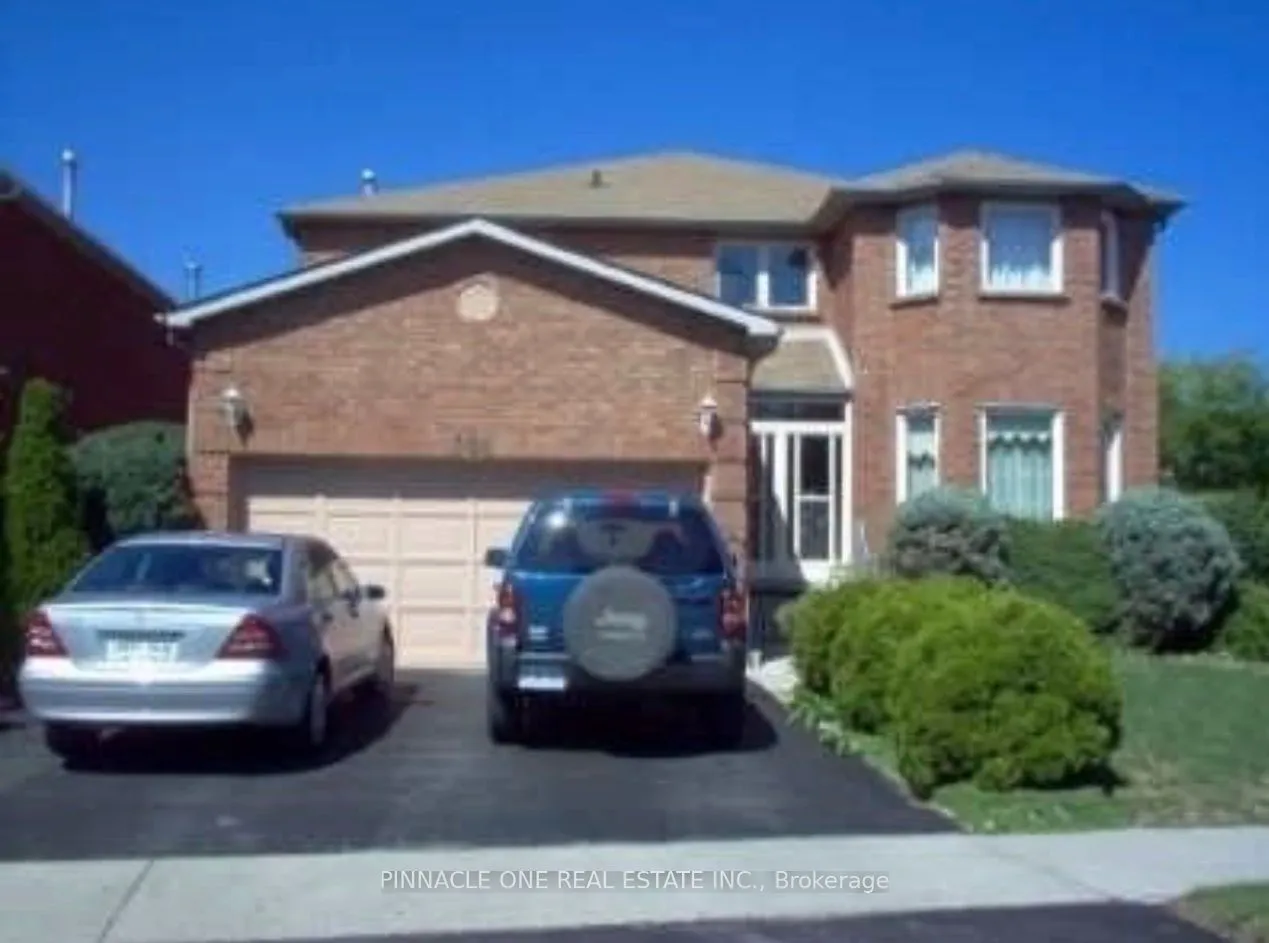 Detached Home For Lease | E13008728