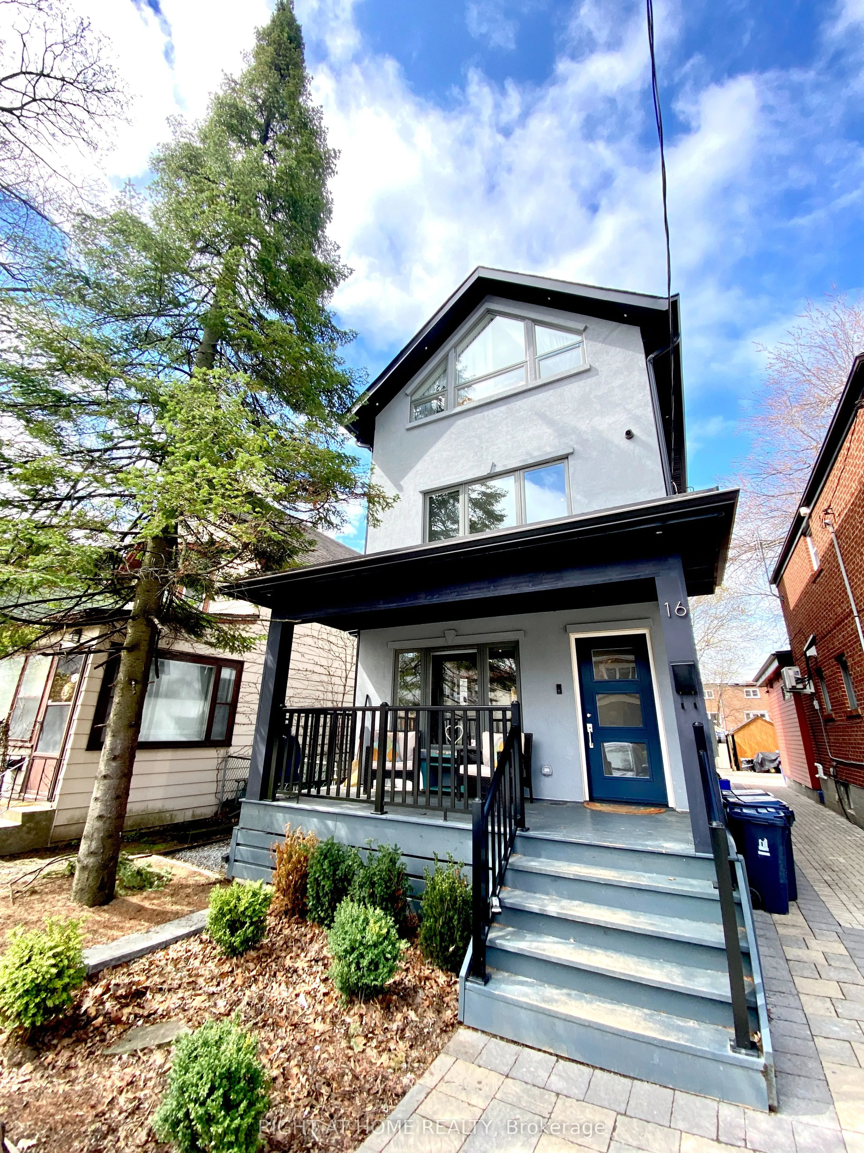 Detached Home For Lease | E13010330