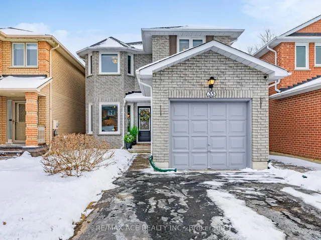 35  Stagemaster  Crescent, Clarington, ON L1E 2Y7