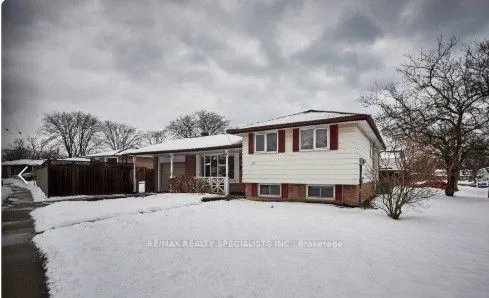 Detached Home For Lease | E13028884