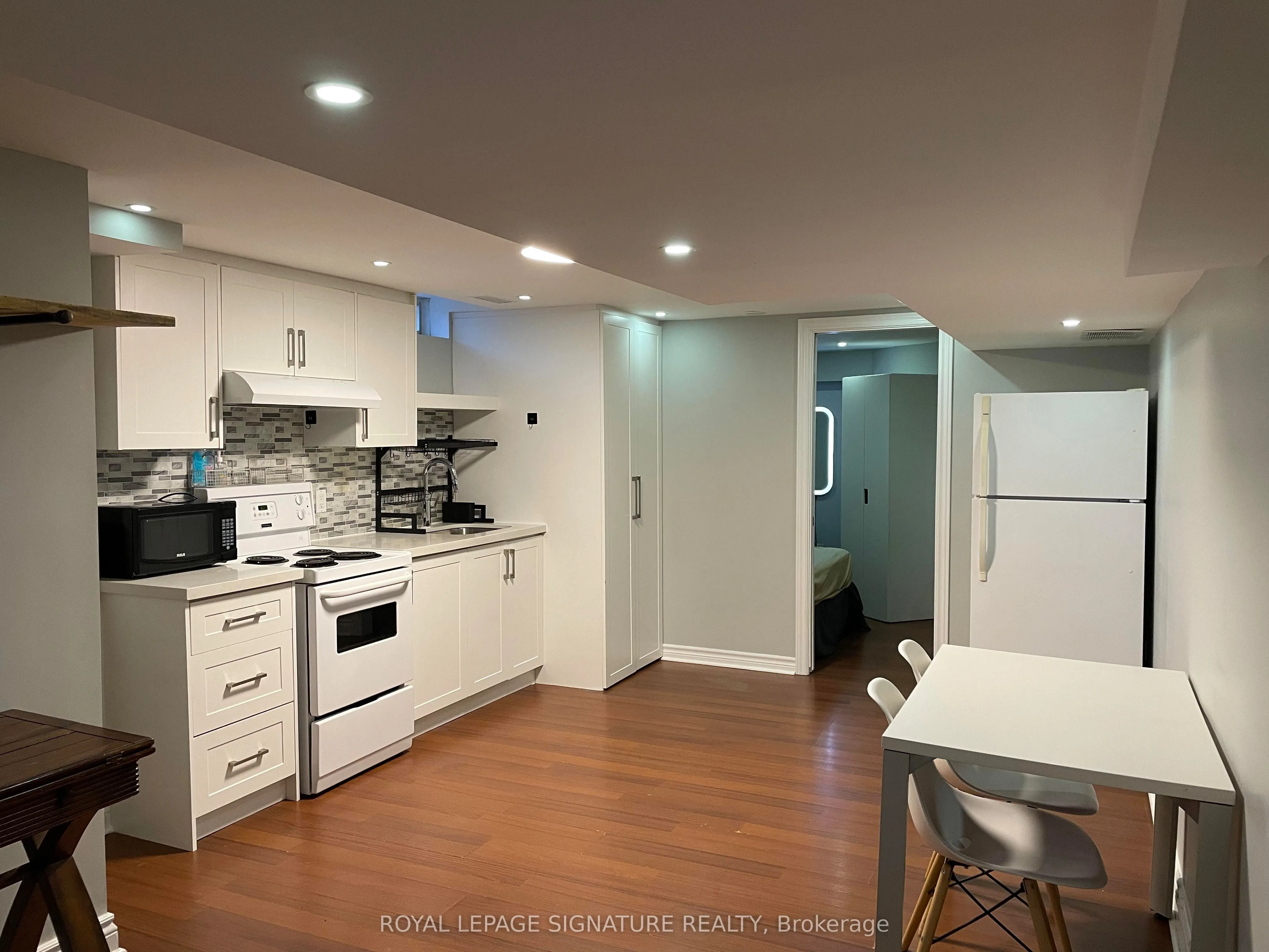 Semi-Detached Home For Lease | E13029850
