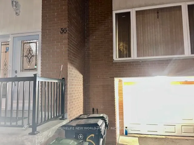 Semi-Detached Home For Lease | E13035816