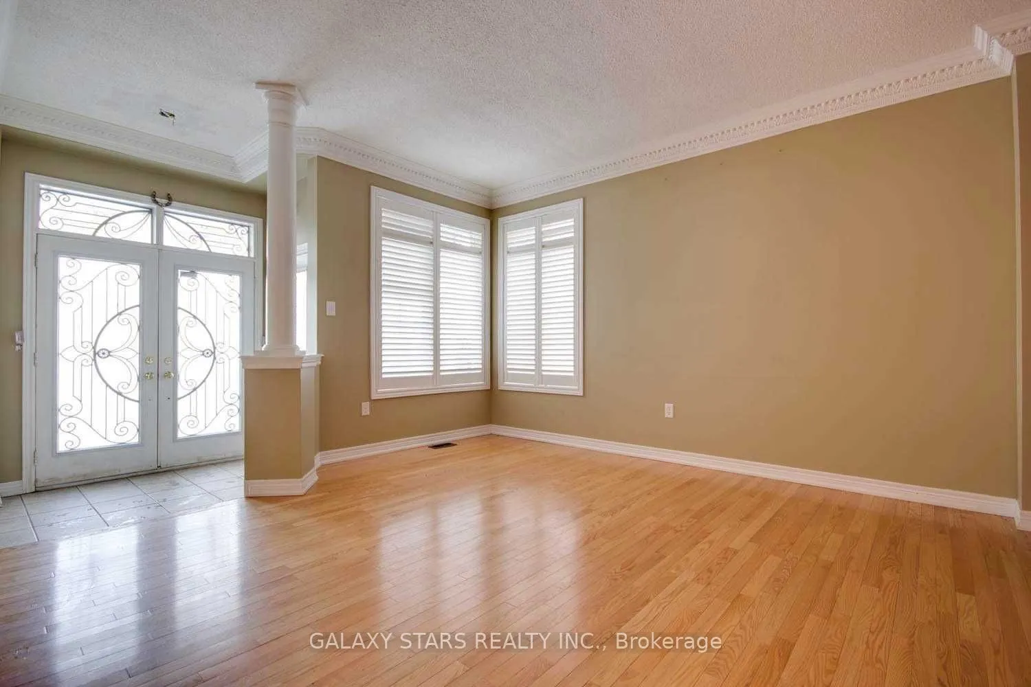 Detached Home For Sale | E13037026