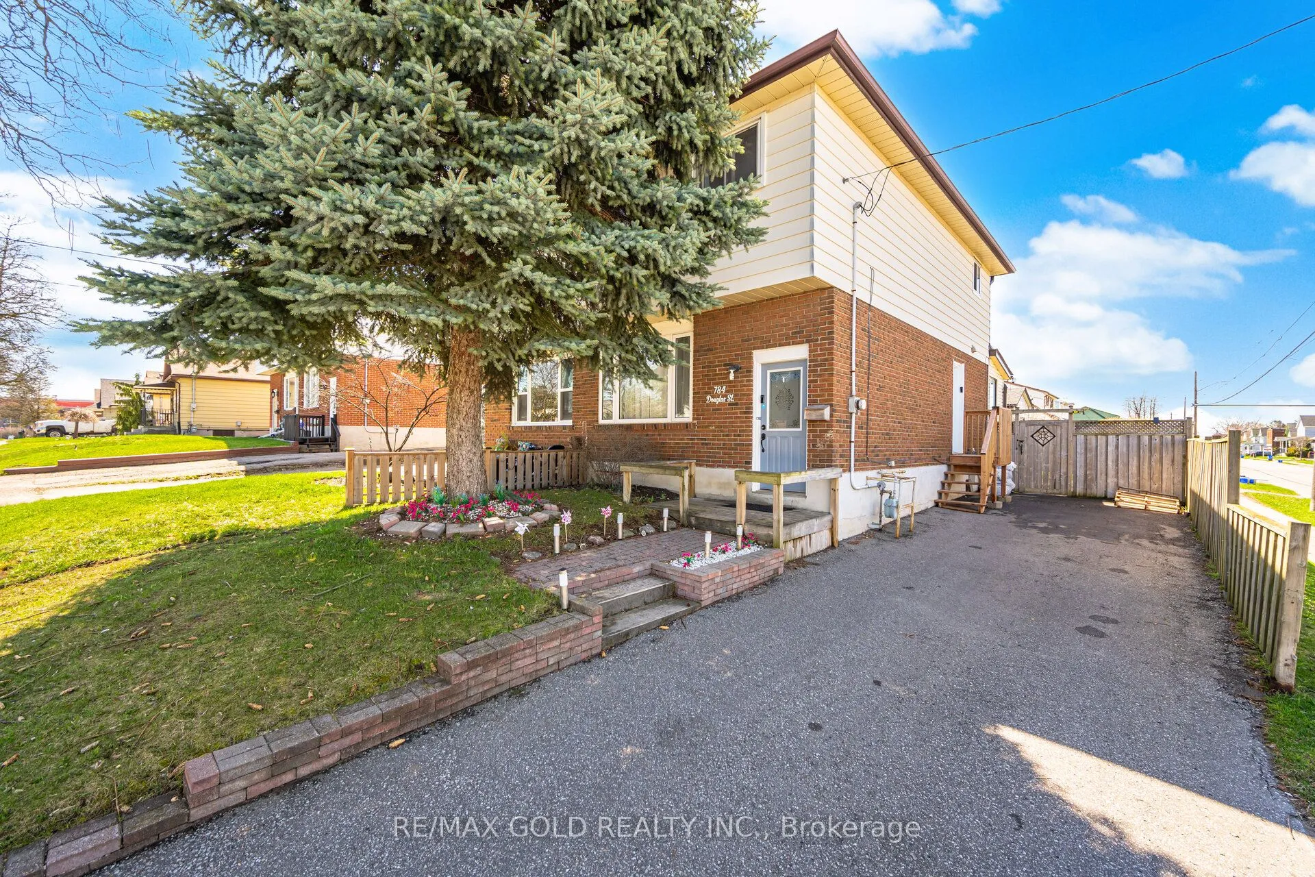 Semi-Detached Home For Sale | E13038348