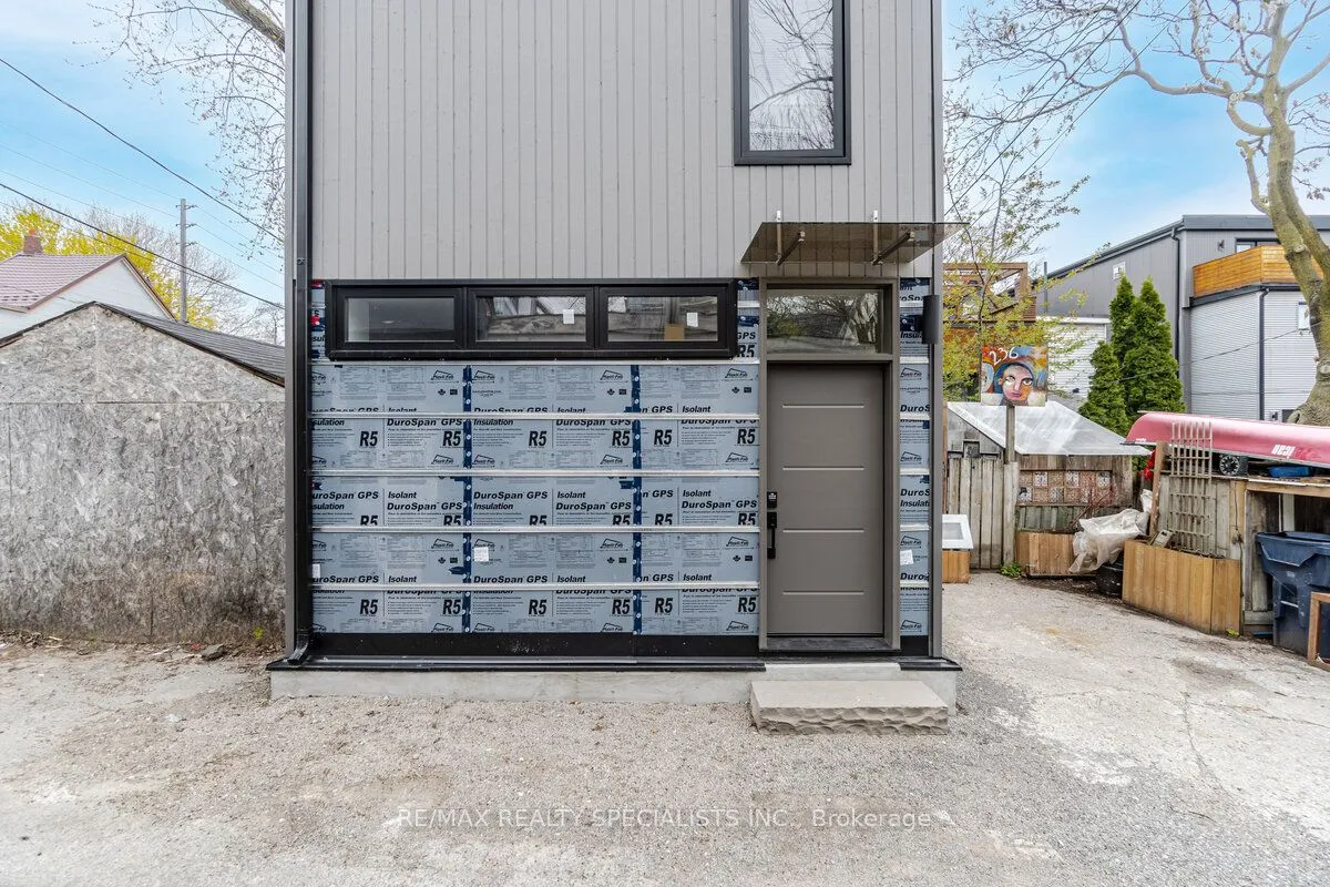 Detached Home For Lease | E13042960