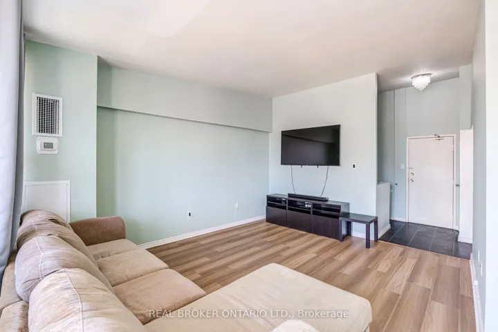 4060  Lawrence E Avenue, Toronto E10, ON M1E 4V4