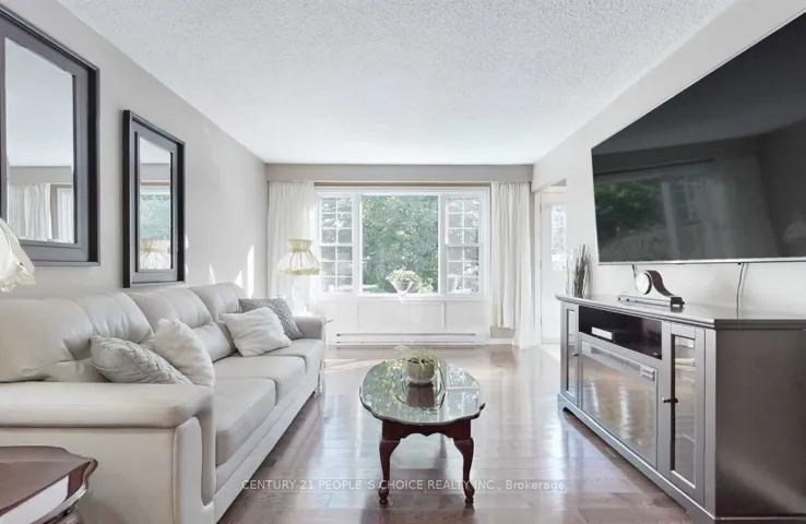78  Claymore  Crescent, Oshawa, ON L1G 6G2