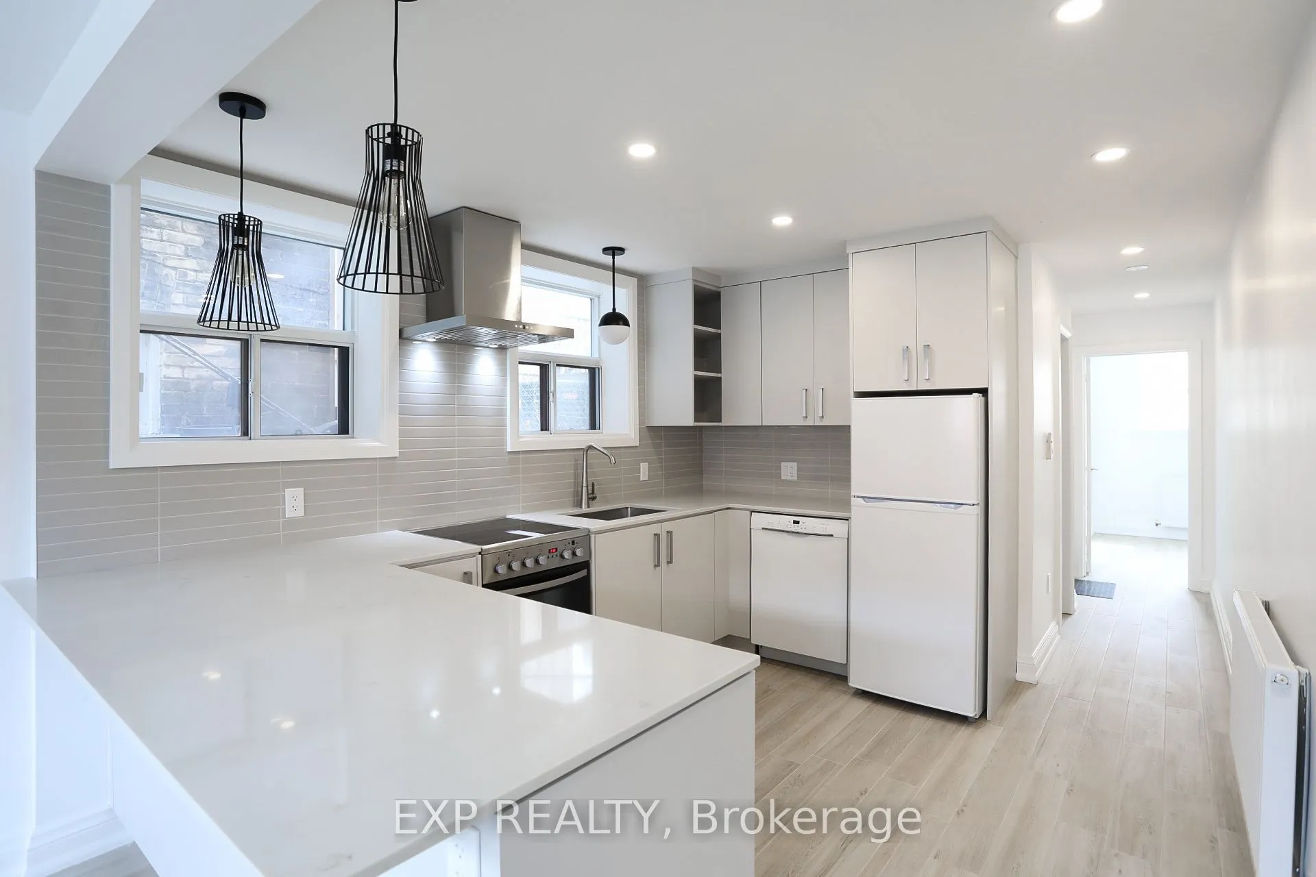 Triplex For Lease | E13056622