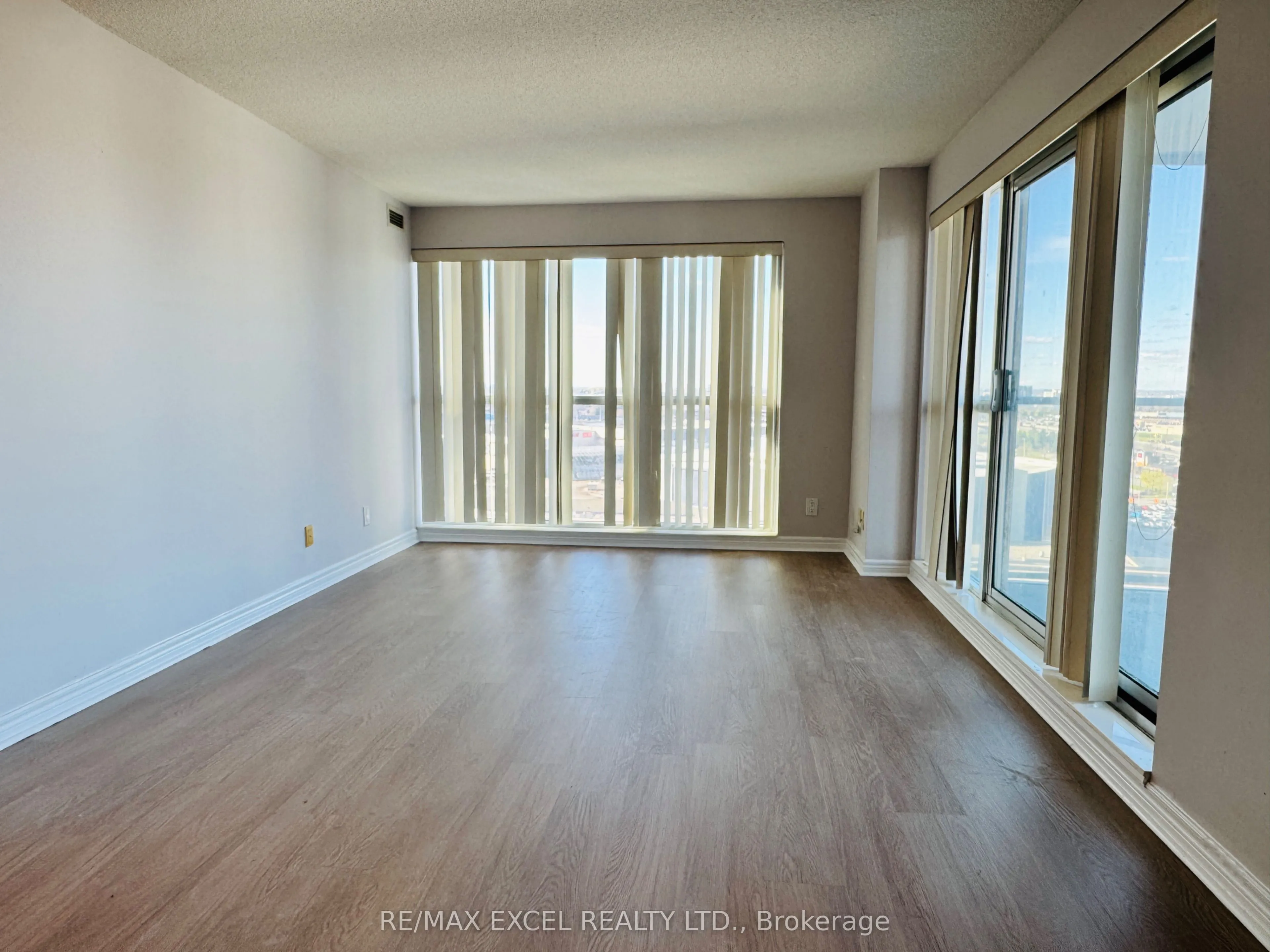 Property For Lease | E13068866