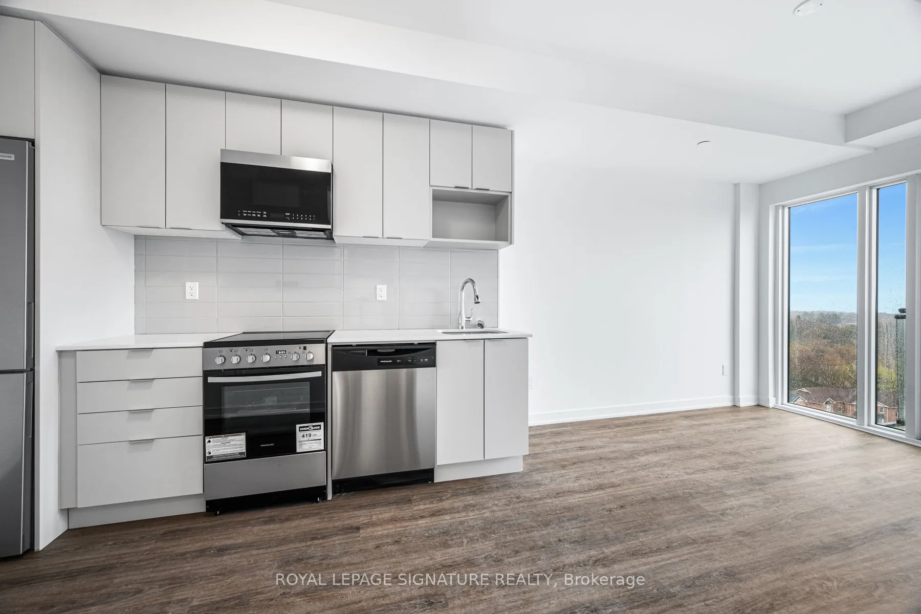 Property For Lease | E13069886
