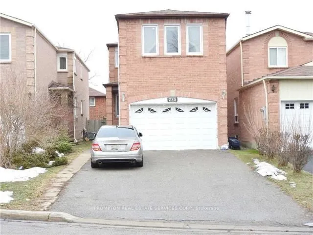 Detached Home For Lease | E13075130
