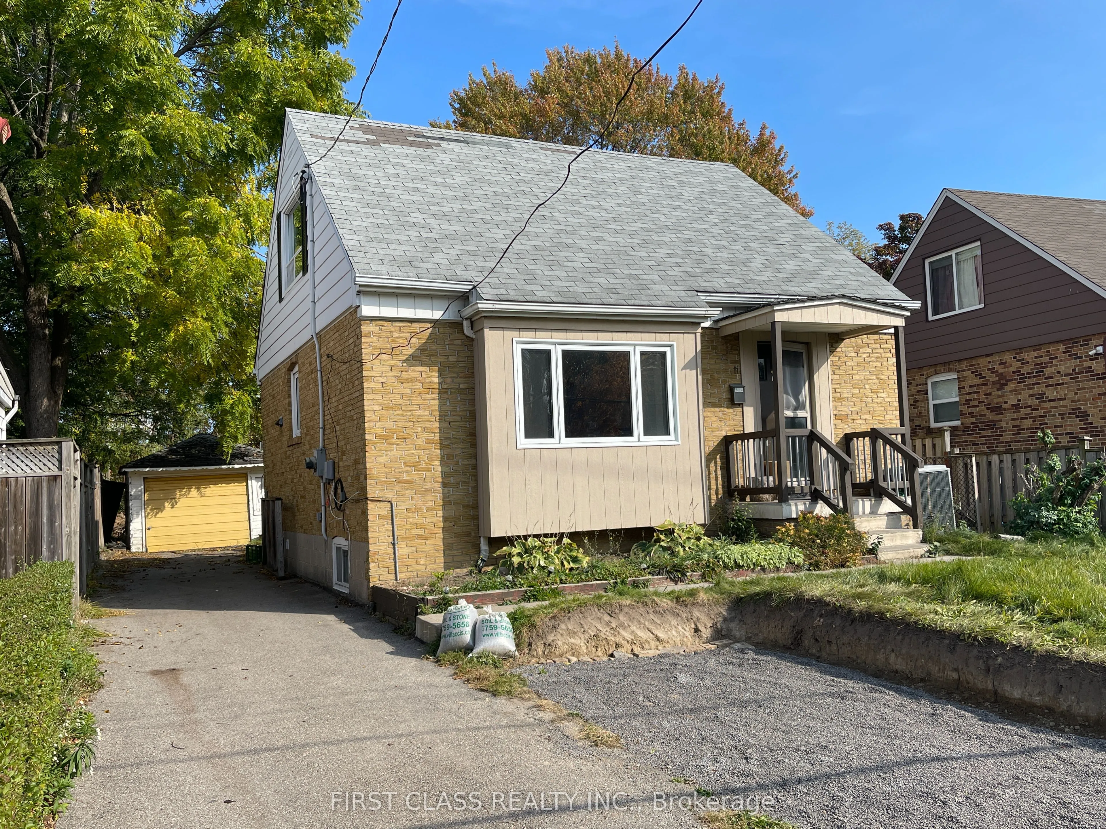 Detached Home For Lease | E13075978