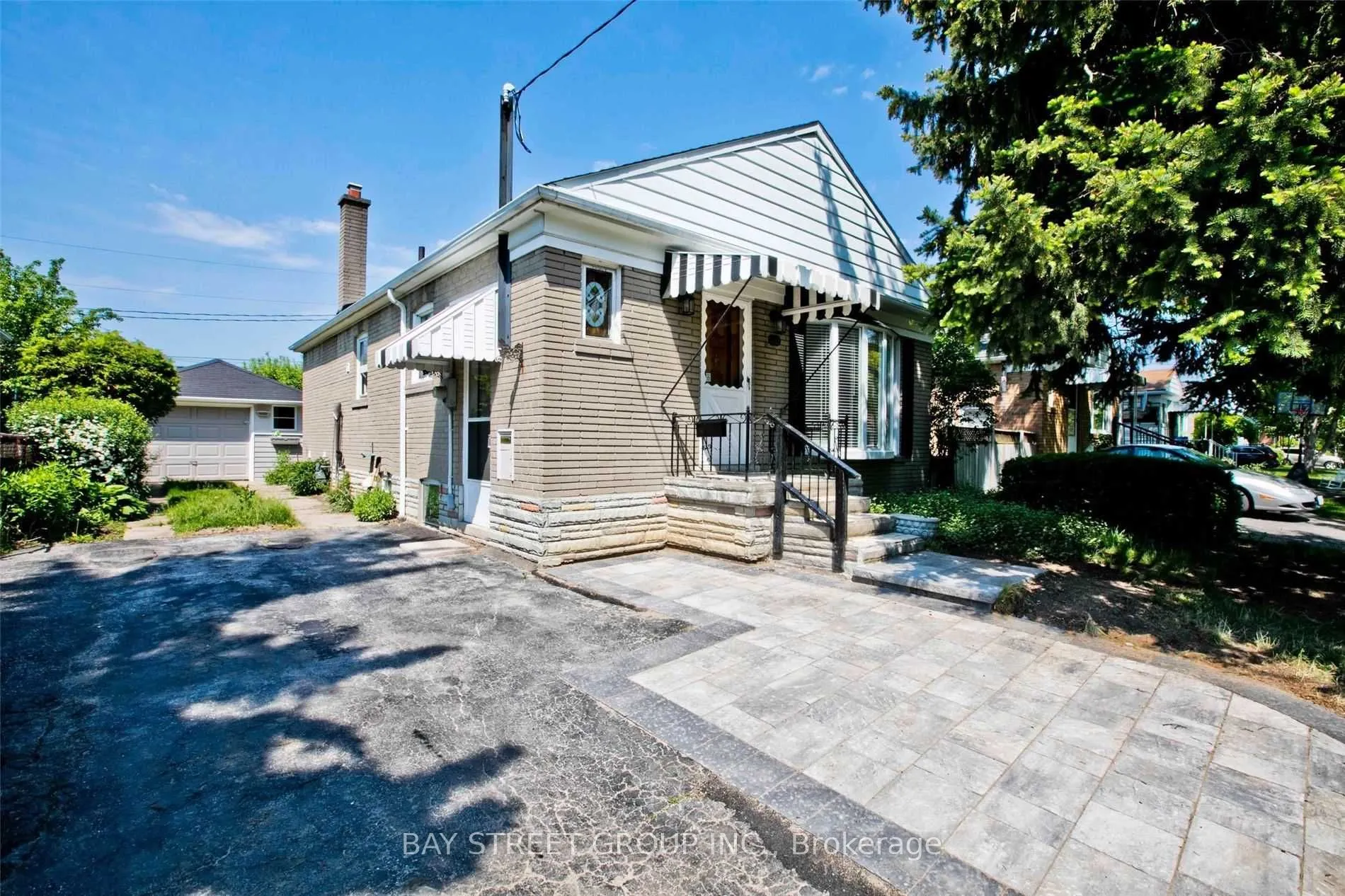 Detached Home For Lease | E13089998