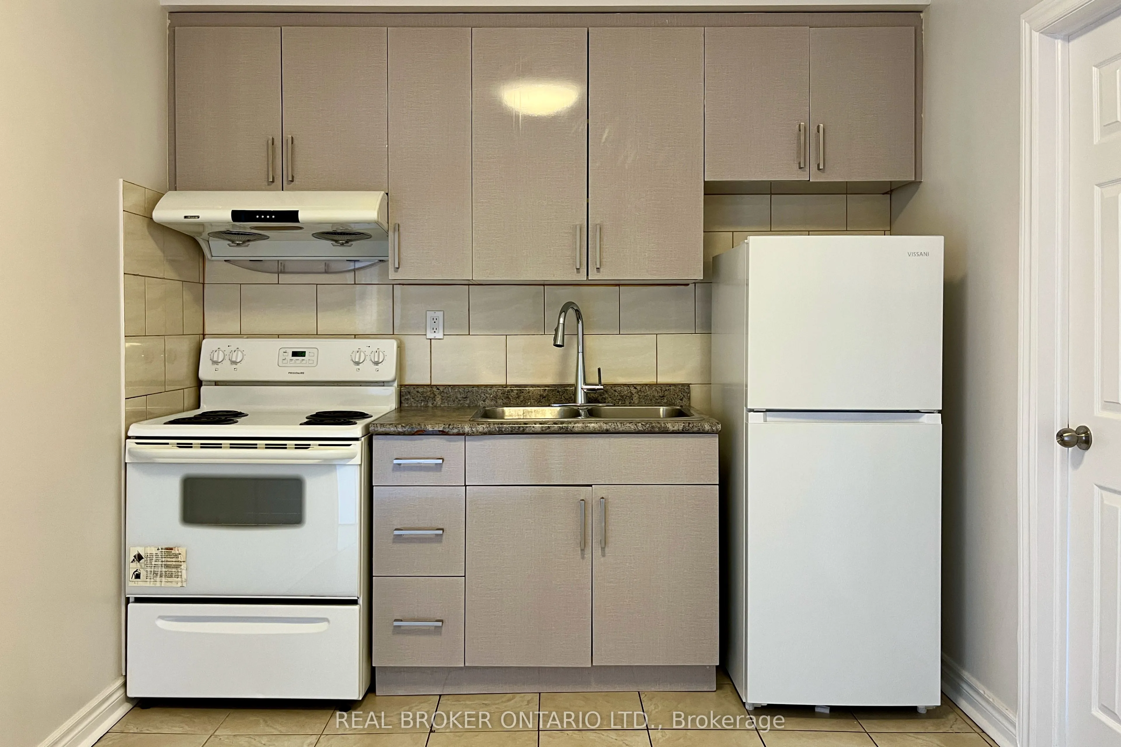 Cottage For Lease | E13092066