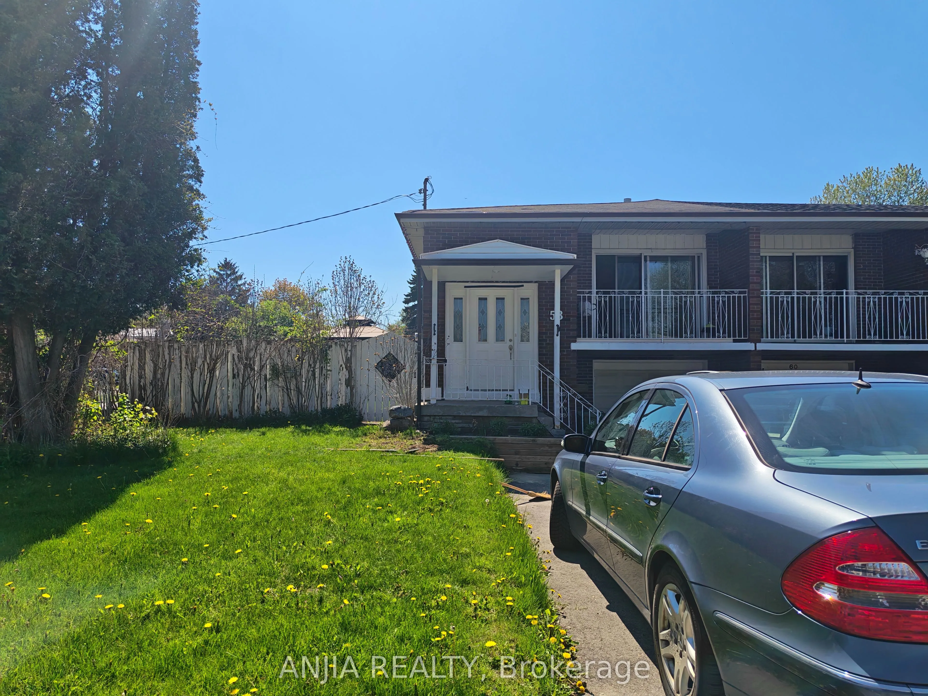 Semi-Detached Home For Lease | E13094292