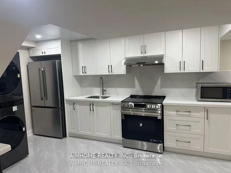 Detached Home For Lease | E13100006