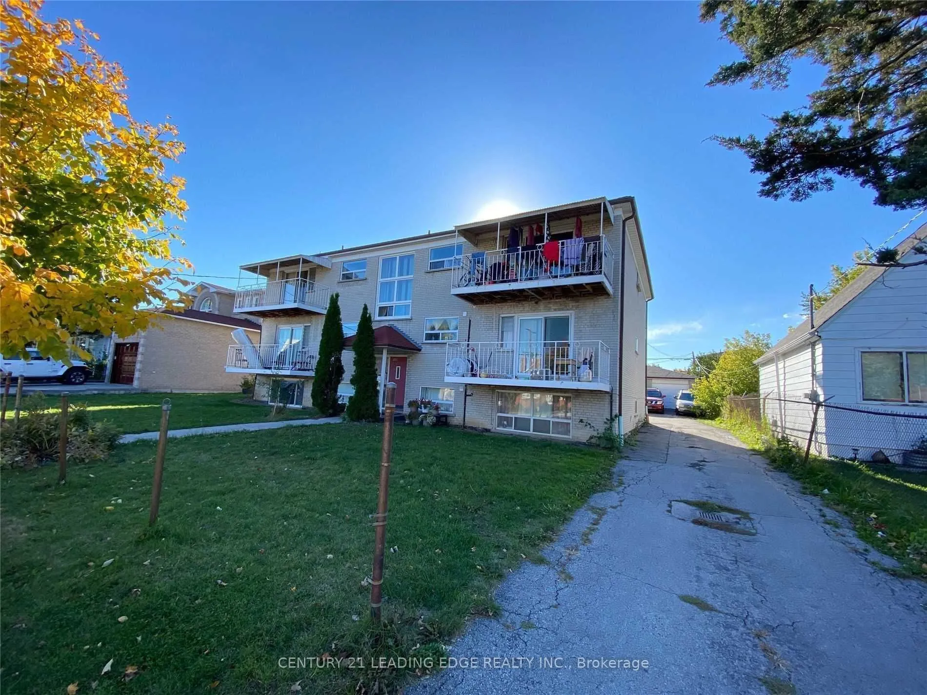 Multiplex For Lease | E13105796