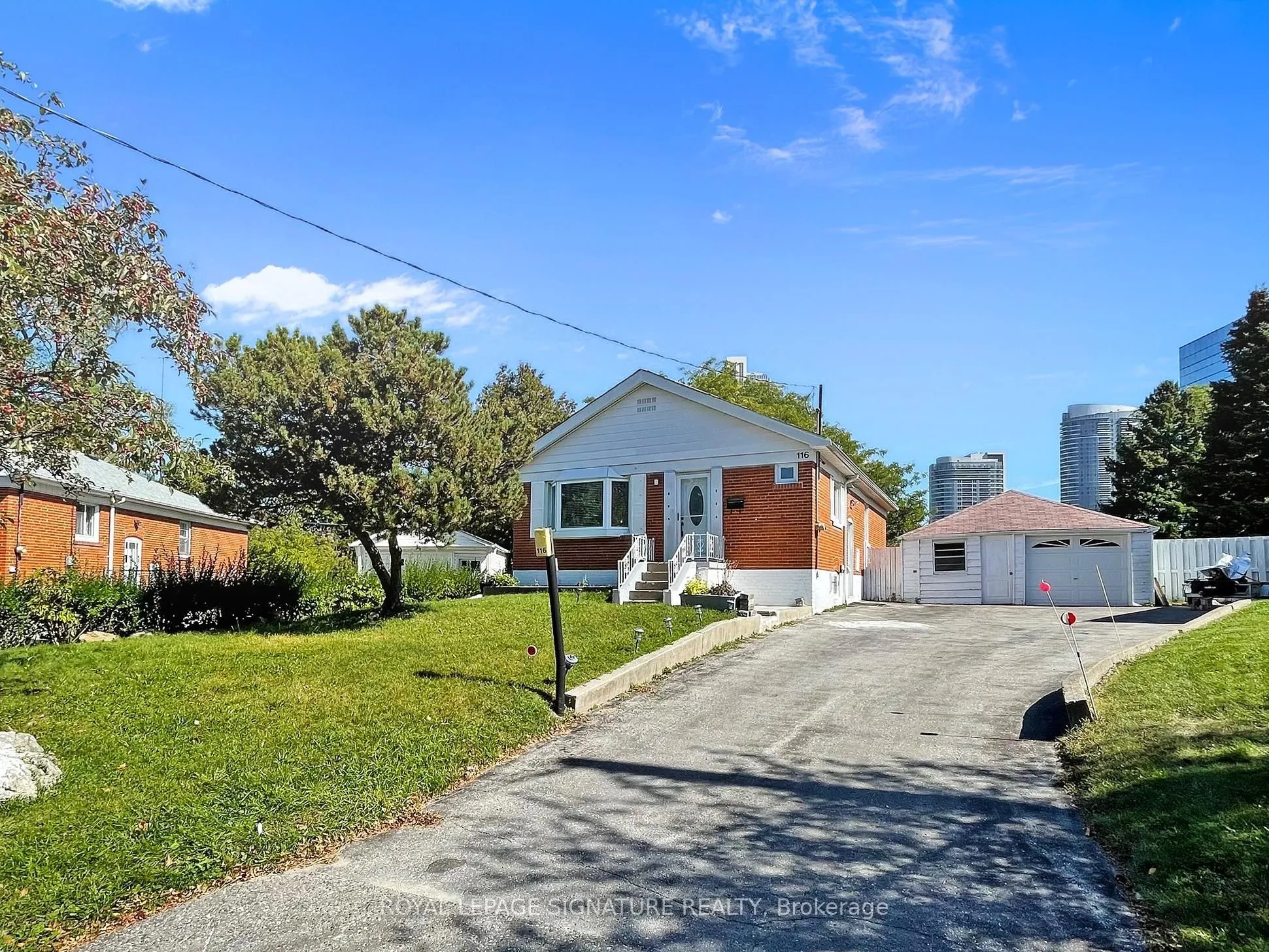 Detached Home For Lease | E13106880