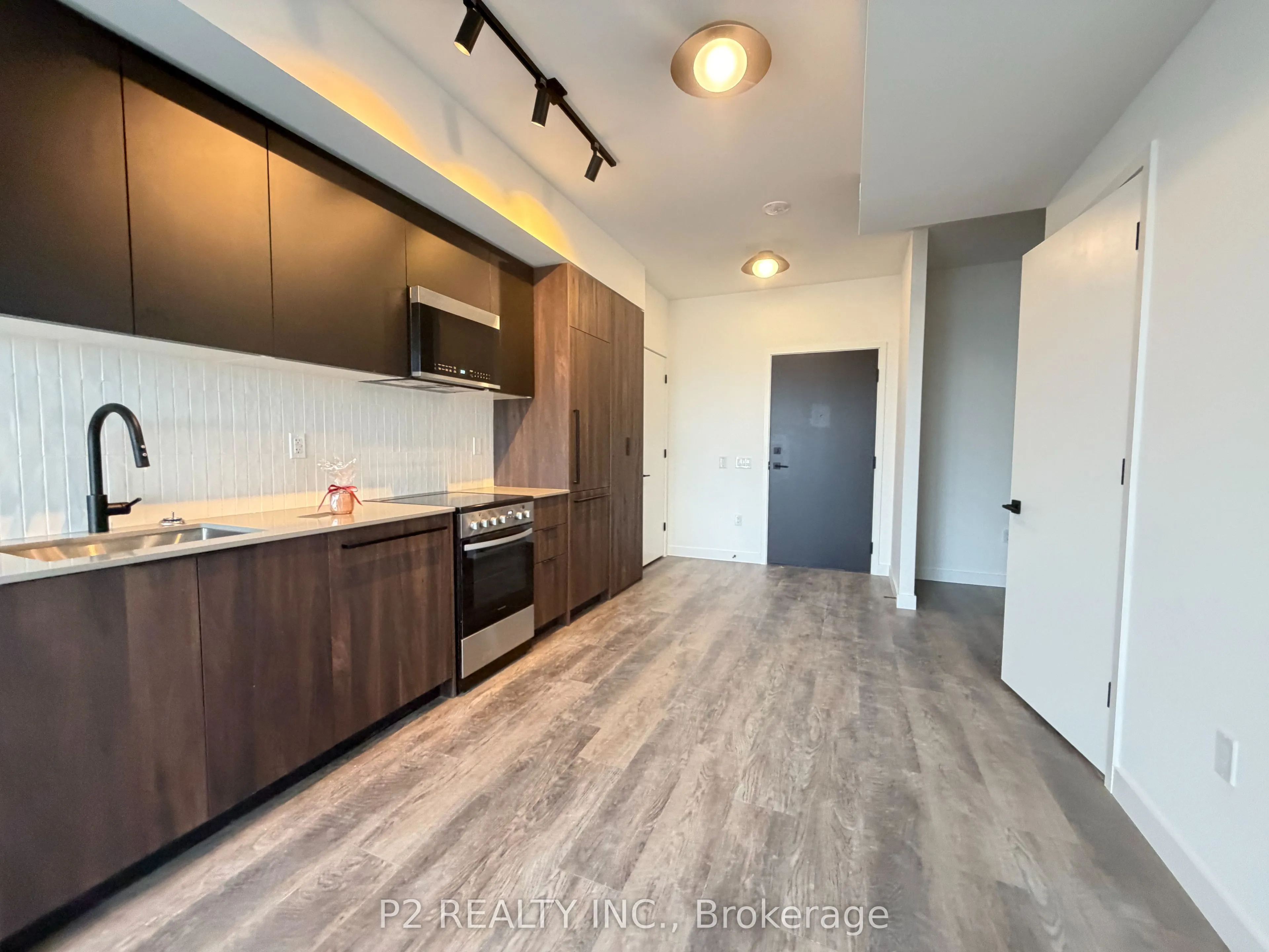 Property For Lease | E13107908