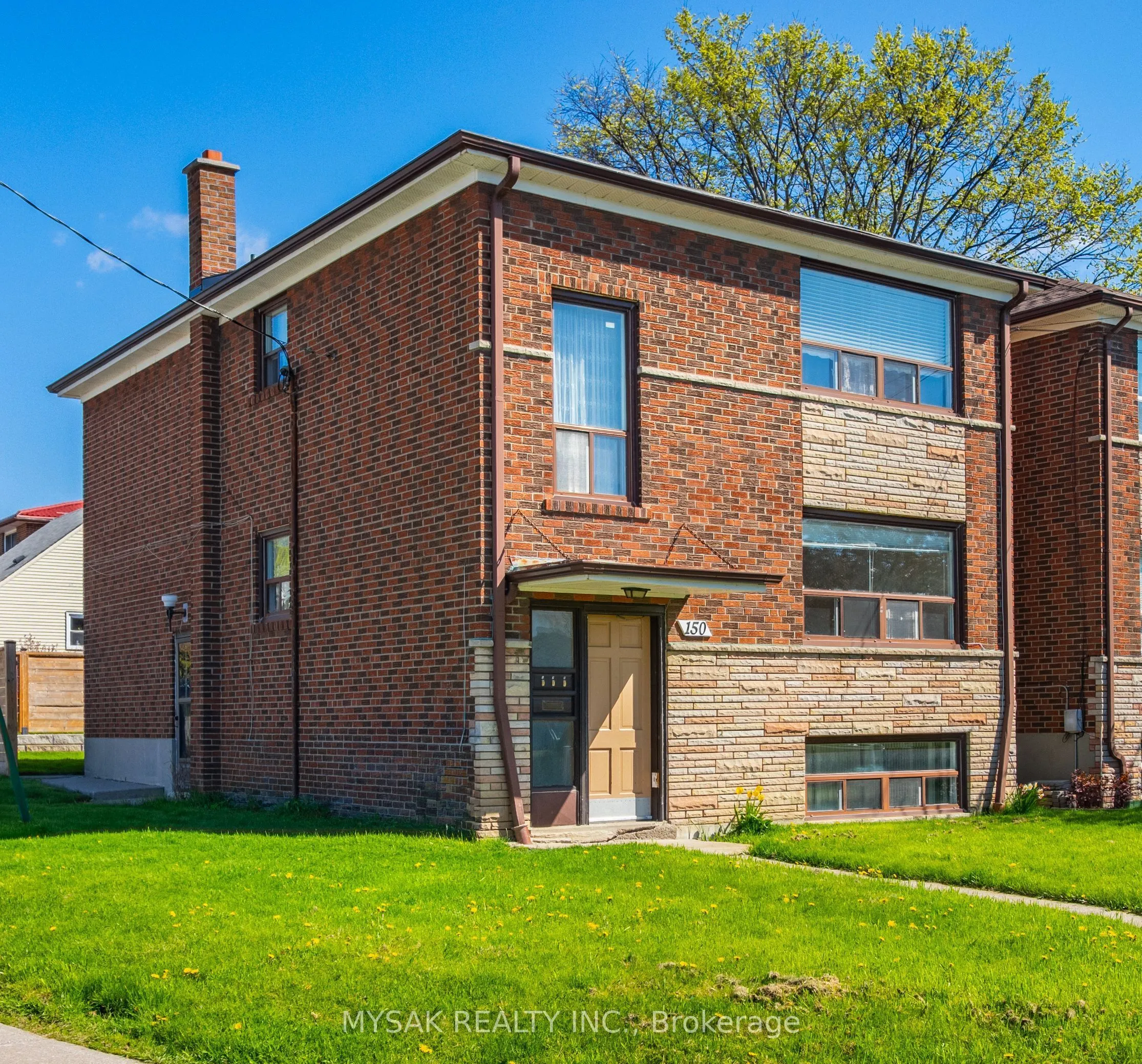 Triplex For Sale | E13112978