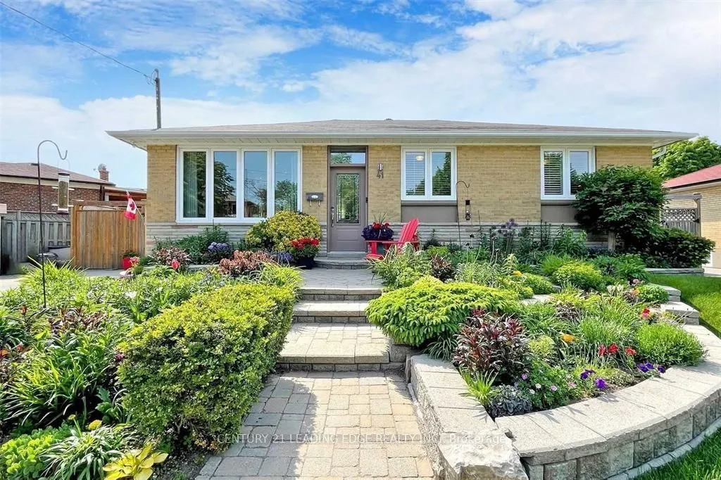 Detached Home For Lease | E13113074