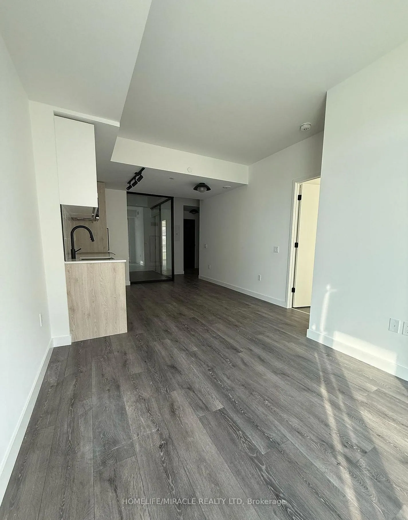 Property For Lease | E13113986