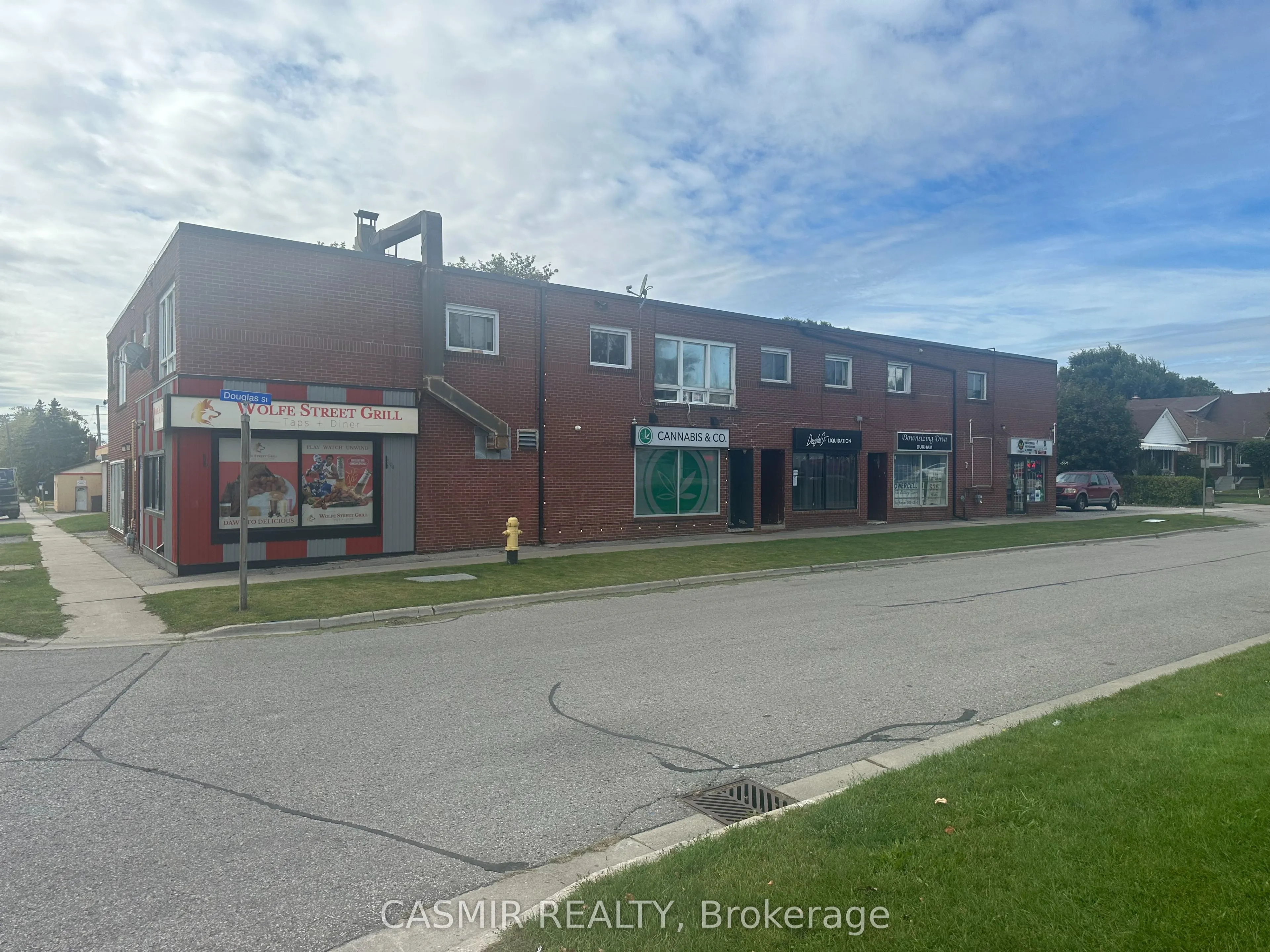 Multiplex For Lease | E13114038