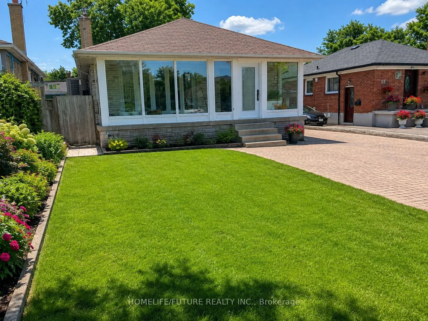 Detached Home For Lease | E13116638