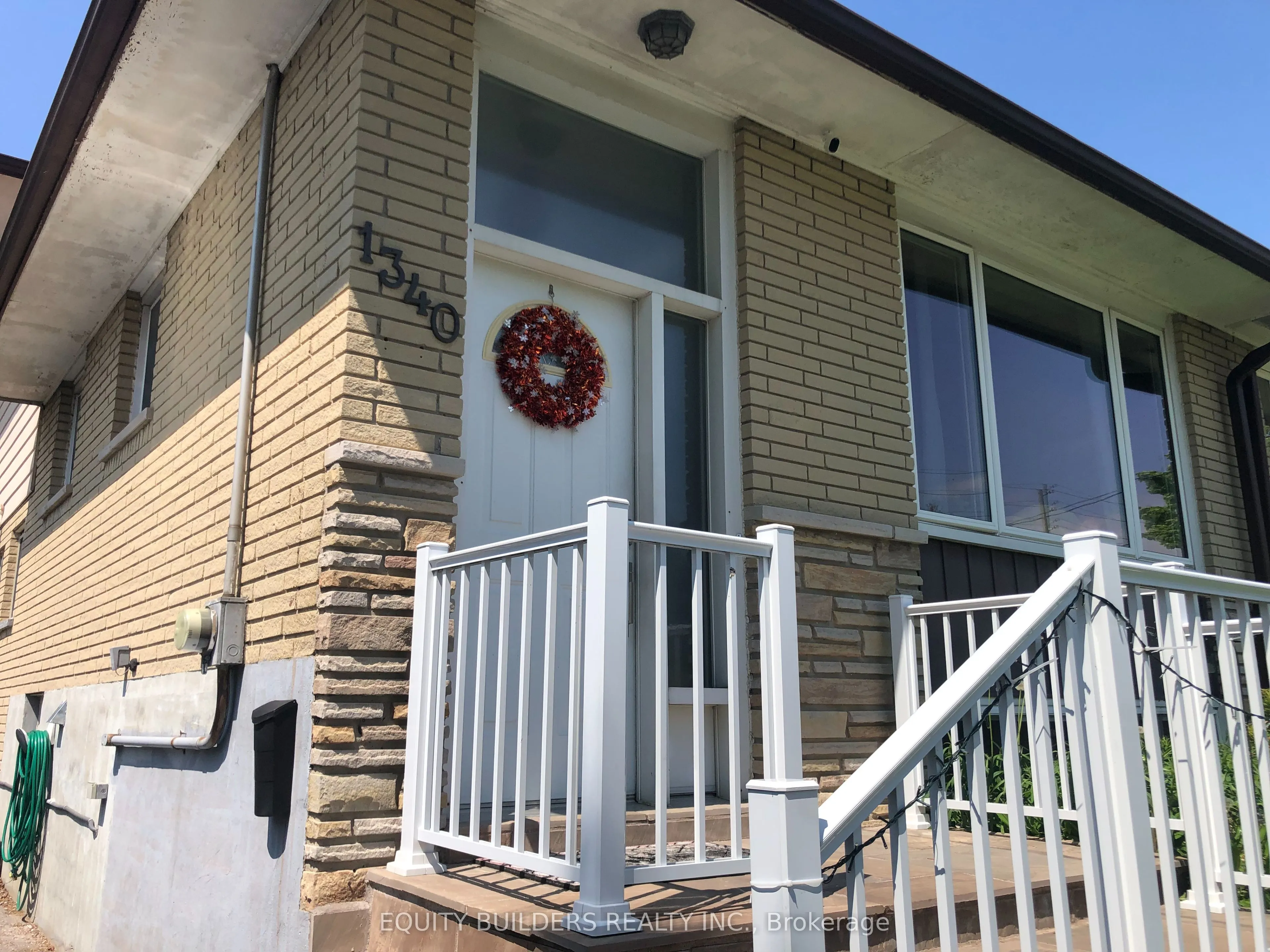 Semi-Detached Home For Lease | E13128132