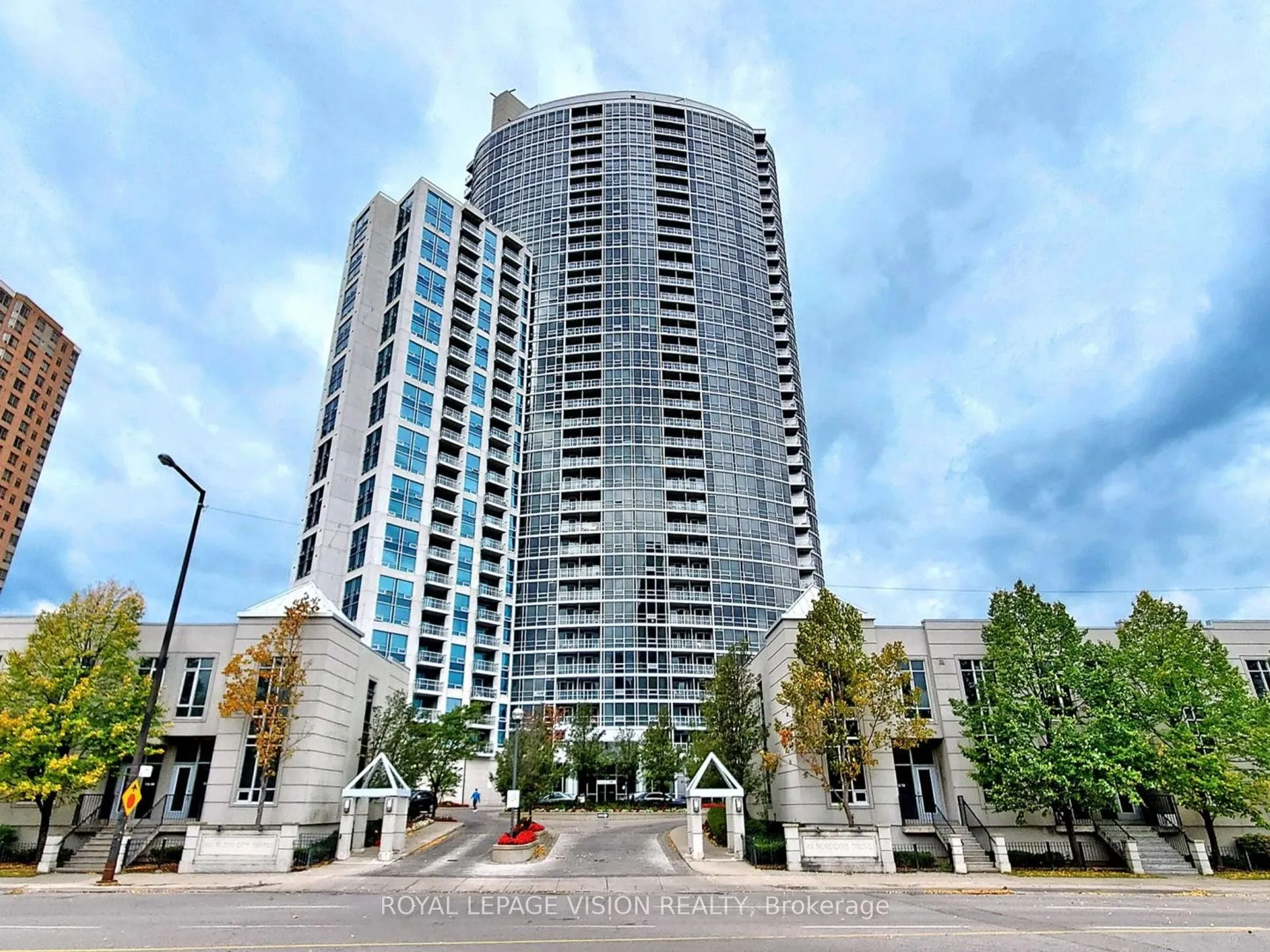 Property For Lease | E13139804