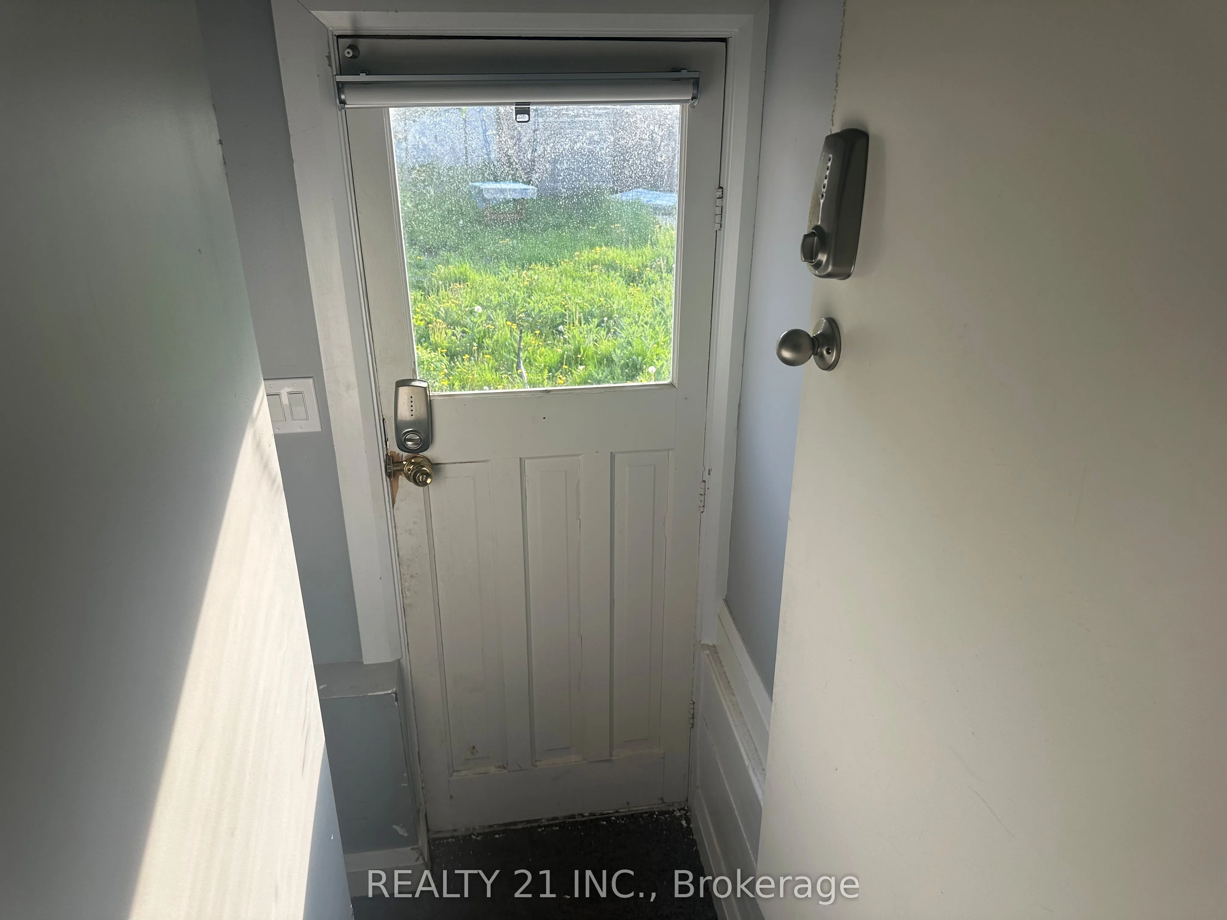 Detached Home For Lease | E13151008
