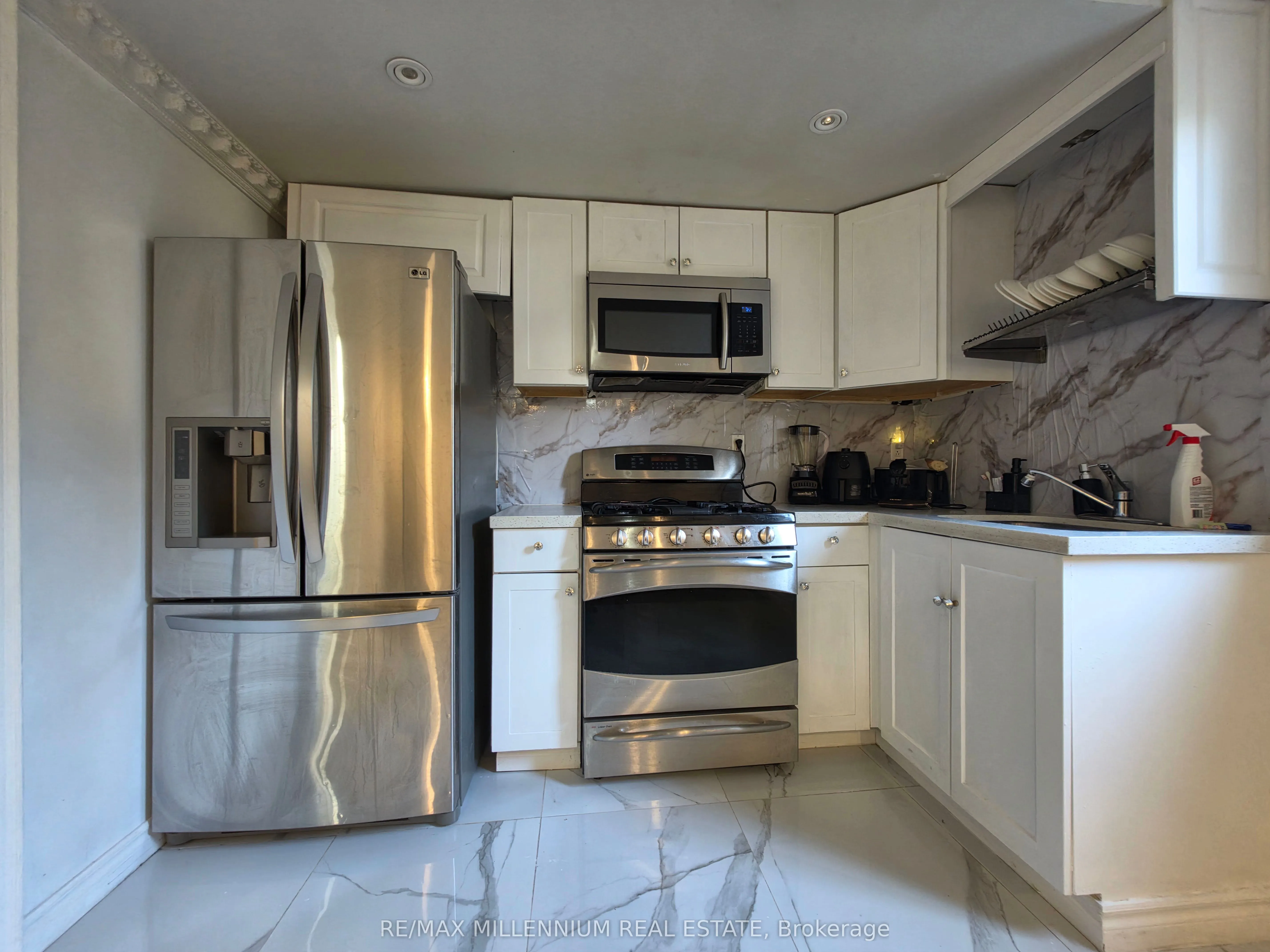 Detached Home For Lease | E13151114