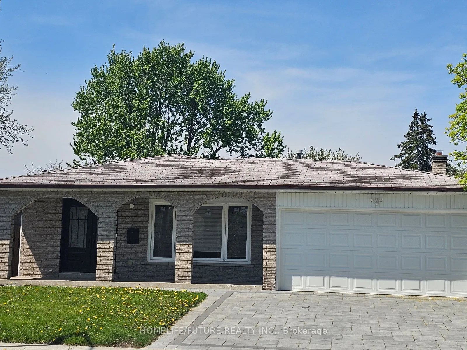 Detached Home For Lease | E13152756