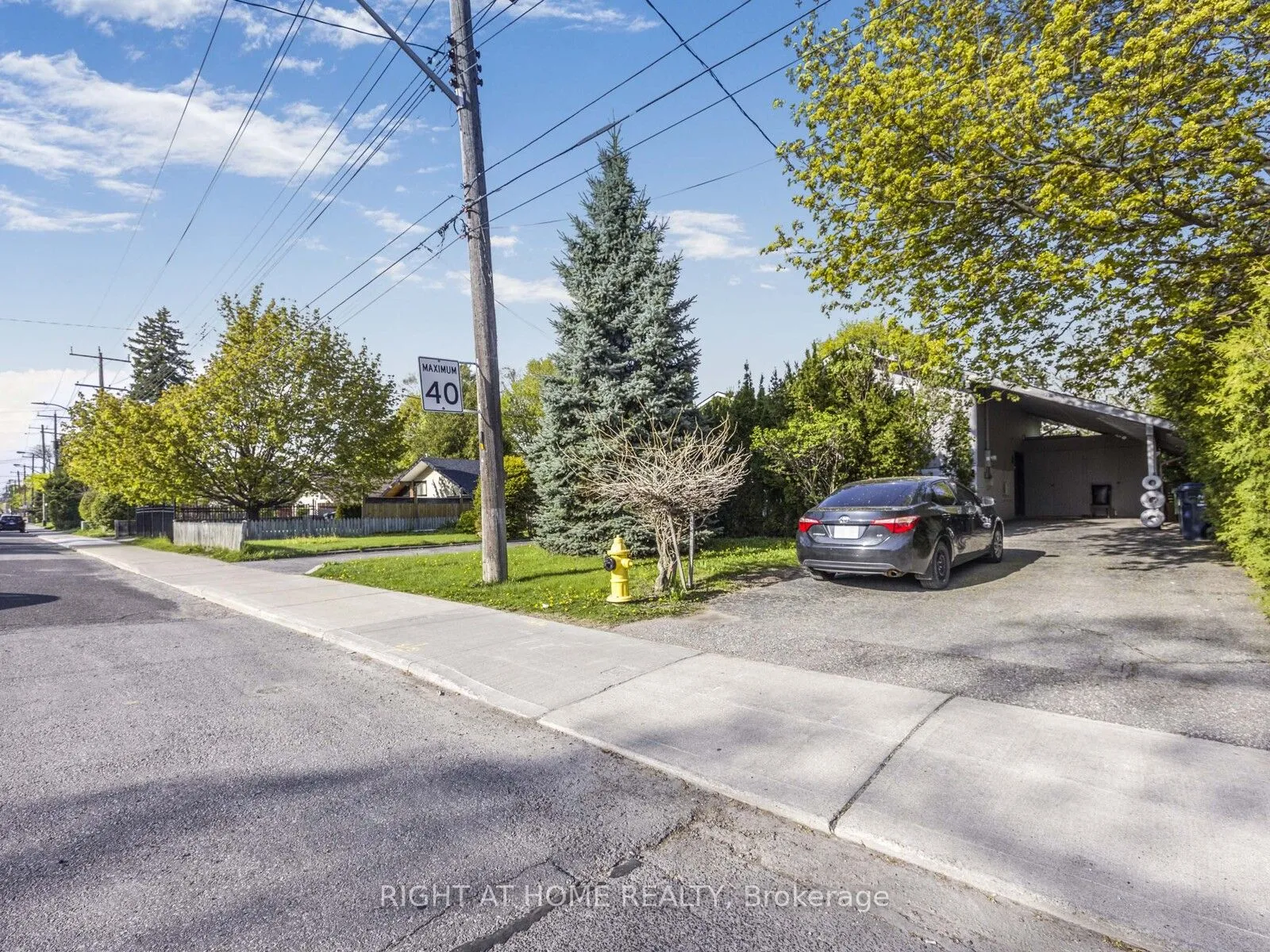 Detached Home For Lease | E13153966