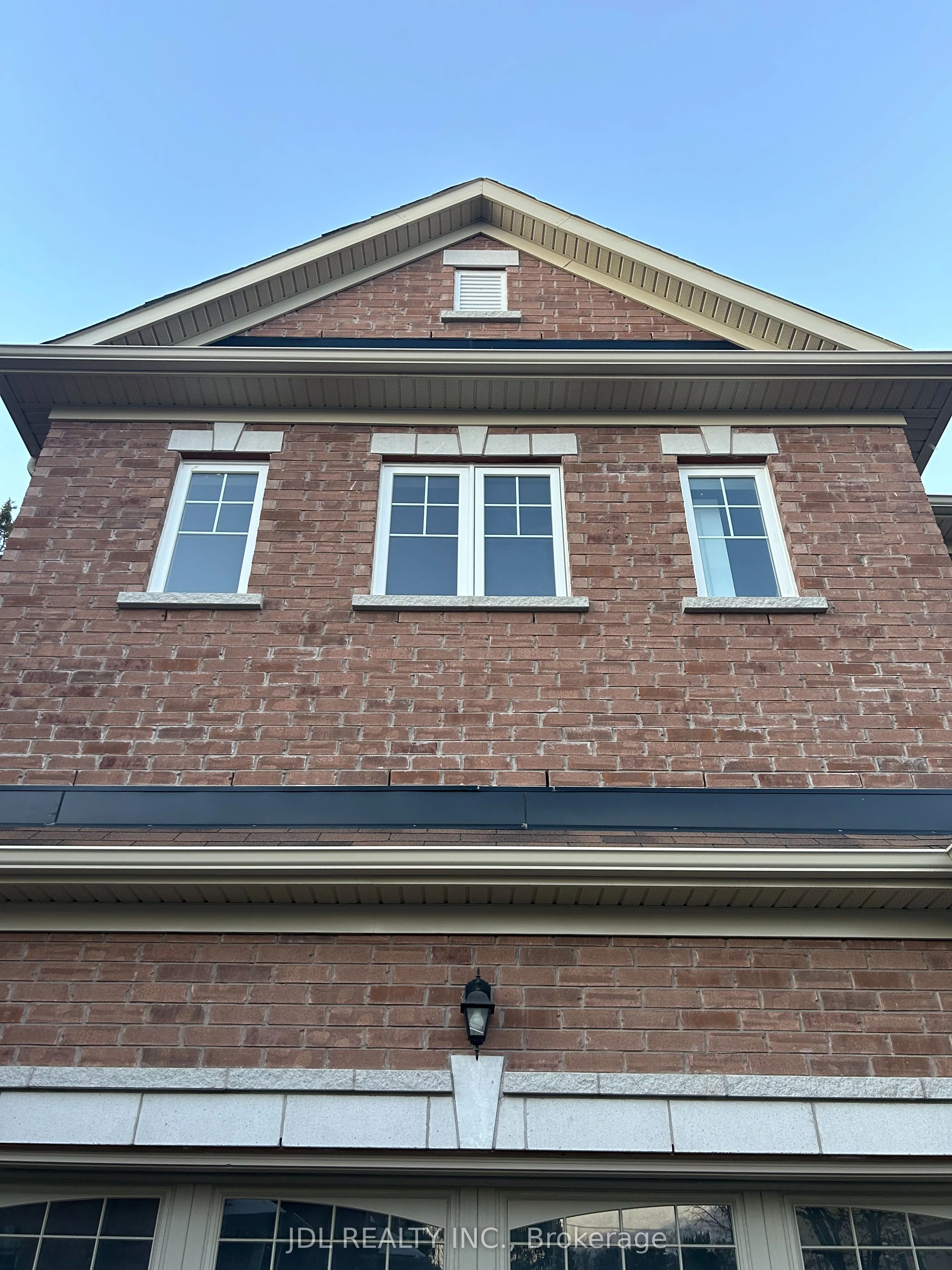 Detached Home For Lease | E13159866