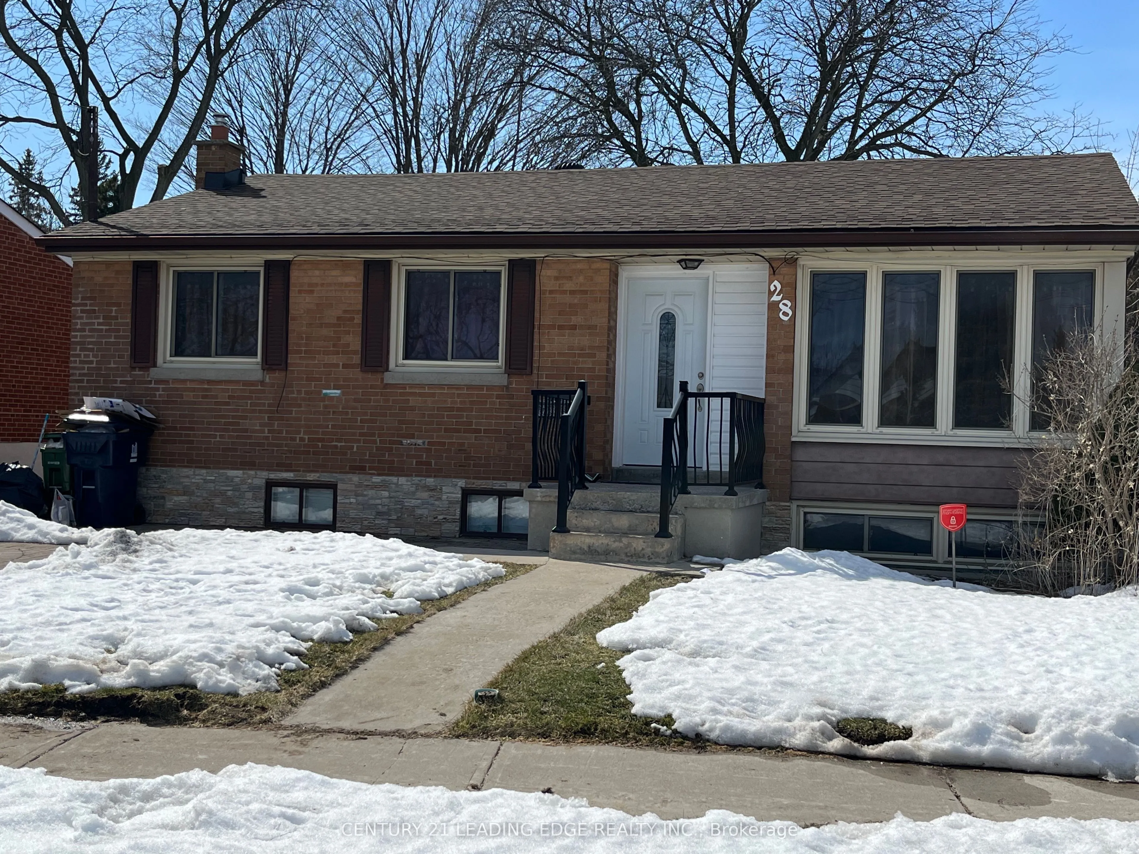Detached Home For Lease | E13160990