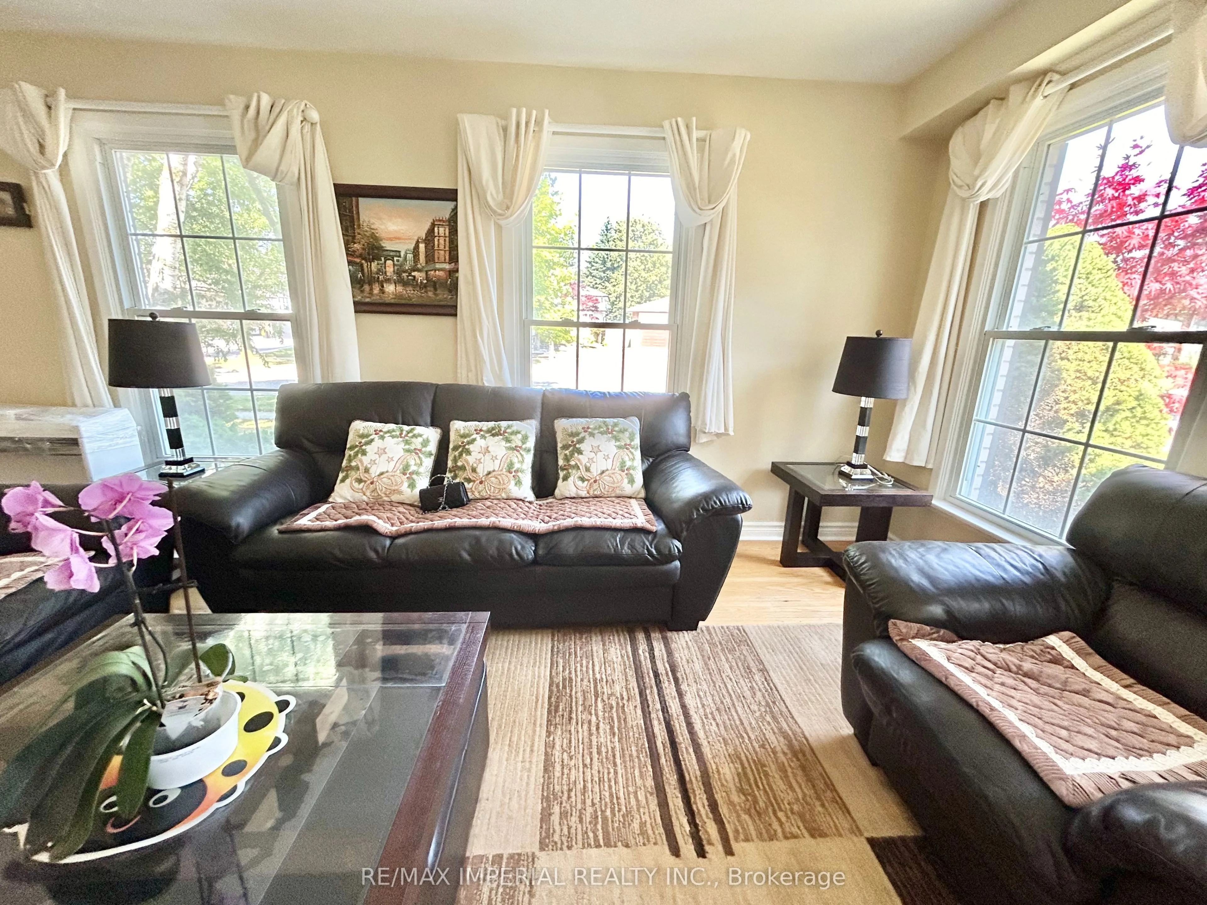 Detached Home For Lease | E13167492