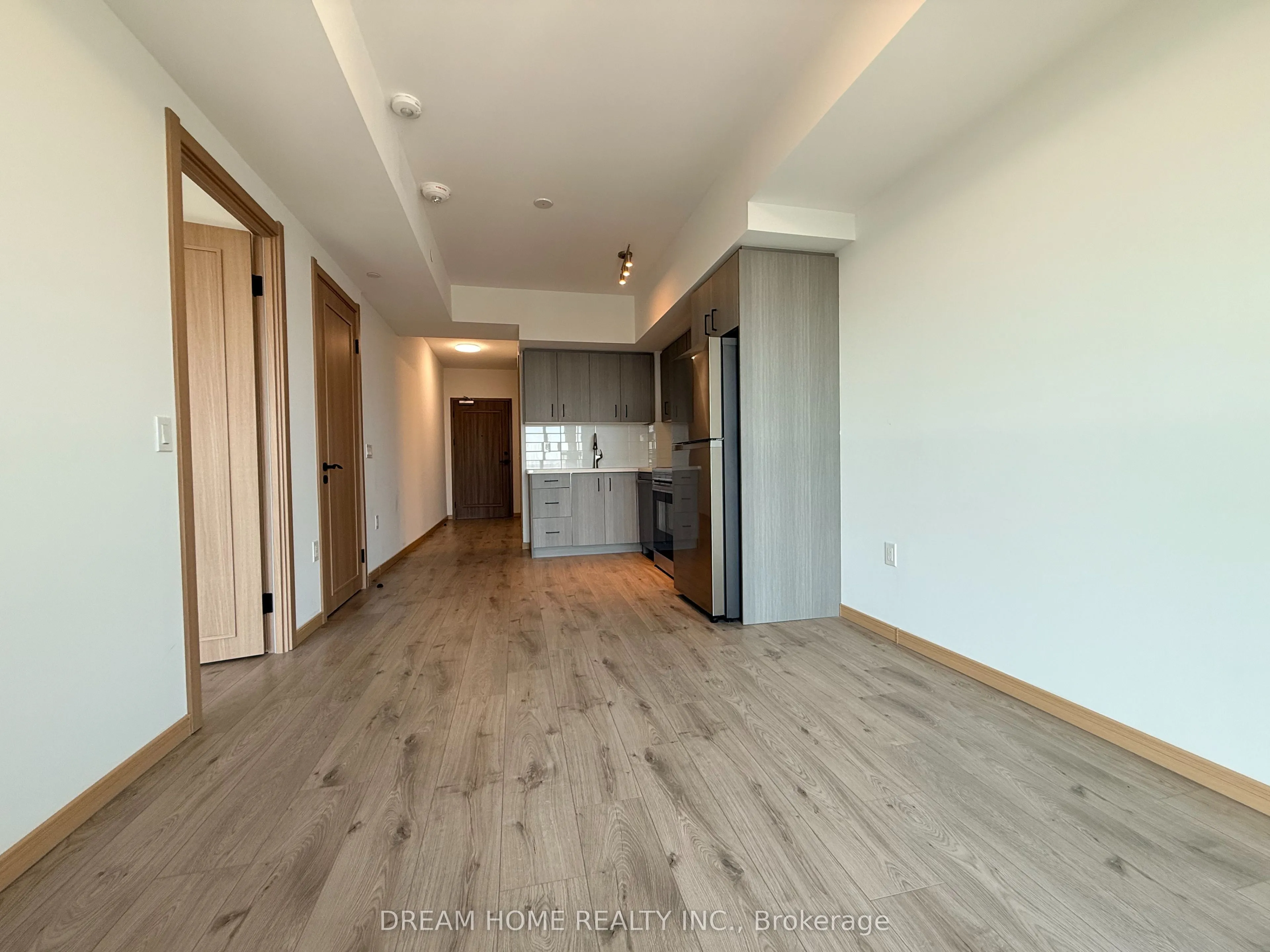 Property For Lease | E13167680