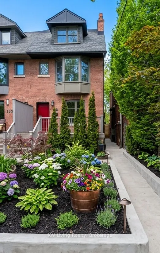 Semi-Detached Home For Lease | E13172016
