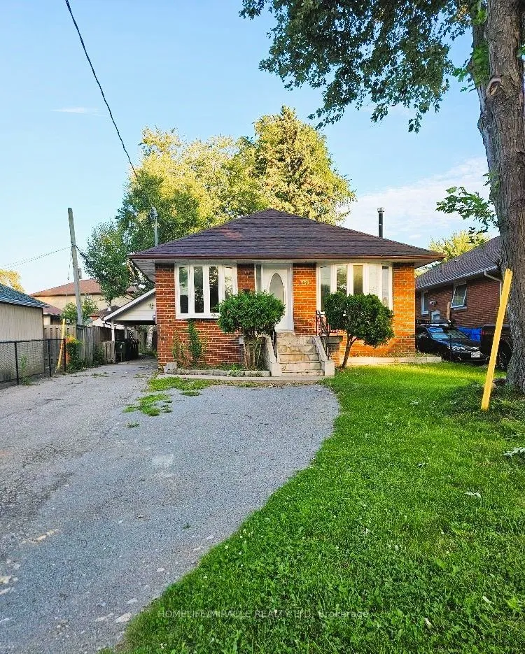 Detached Home For Lease | E13174740