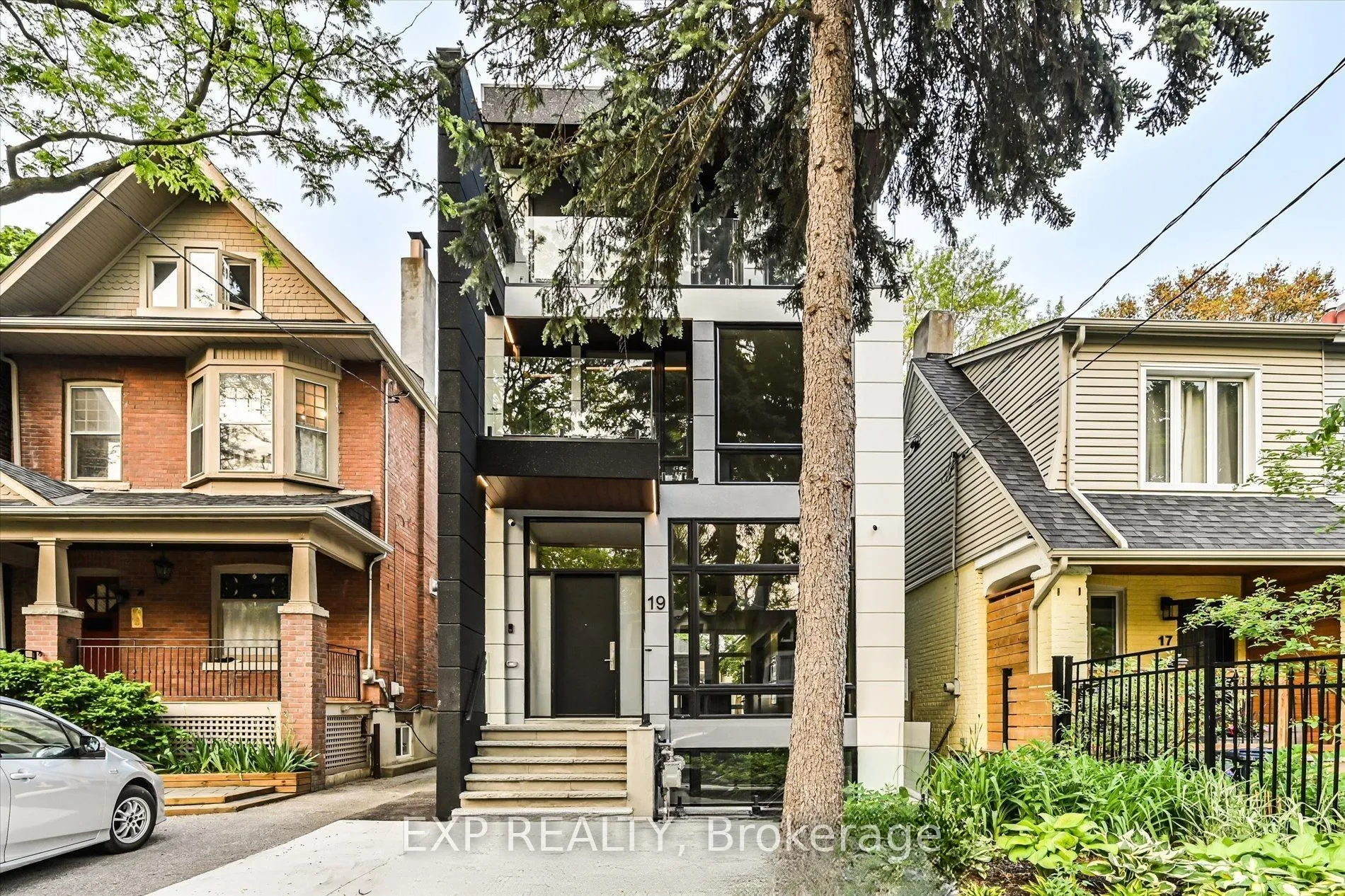 Detached Home For Lease | E13175342