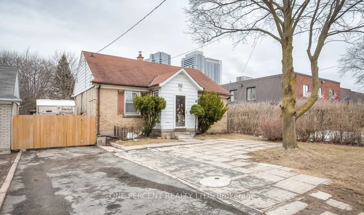 Detached Home For Lease | E13176408