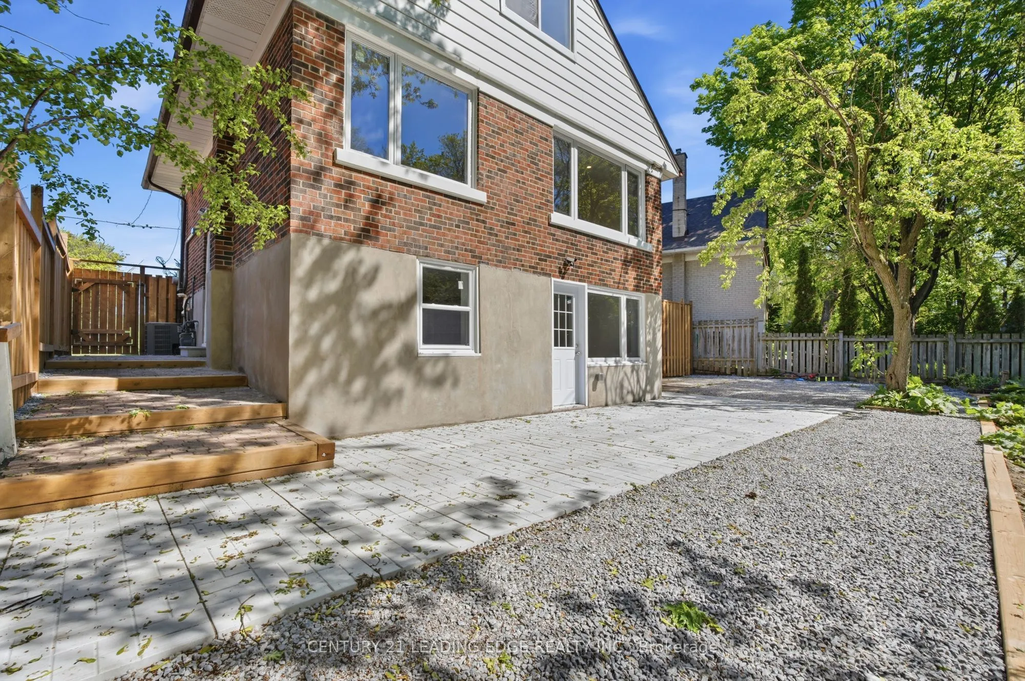 Detached Home For Lease | E13205888