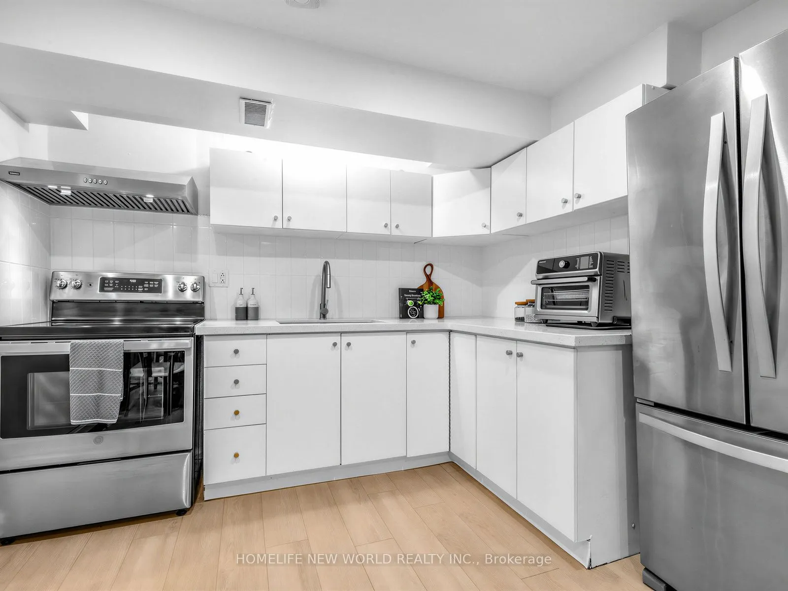 Property For Lease | E13206380